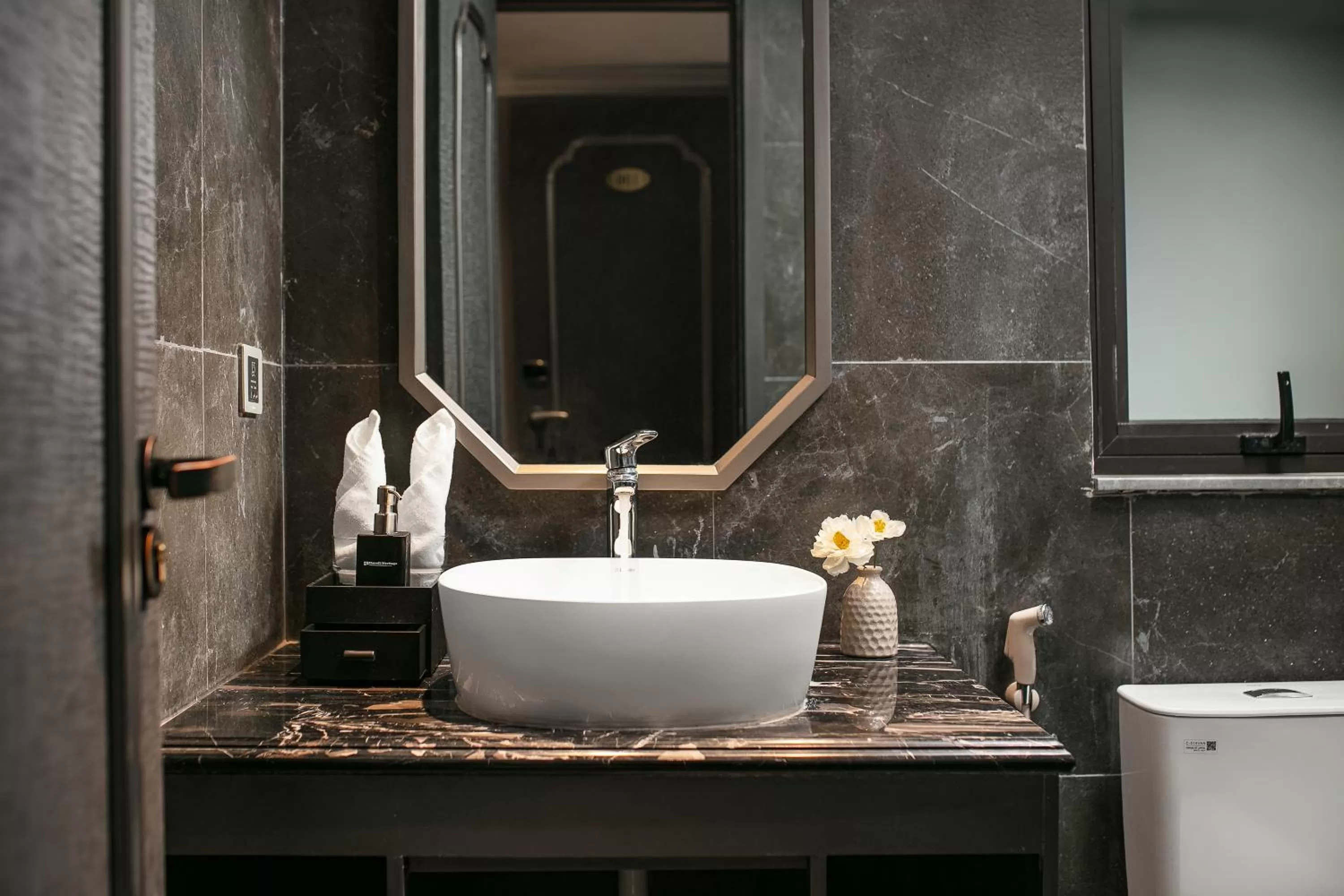 Bathroom in Hanoi L'Heritage Hotel & Gym - Spa