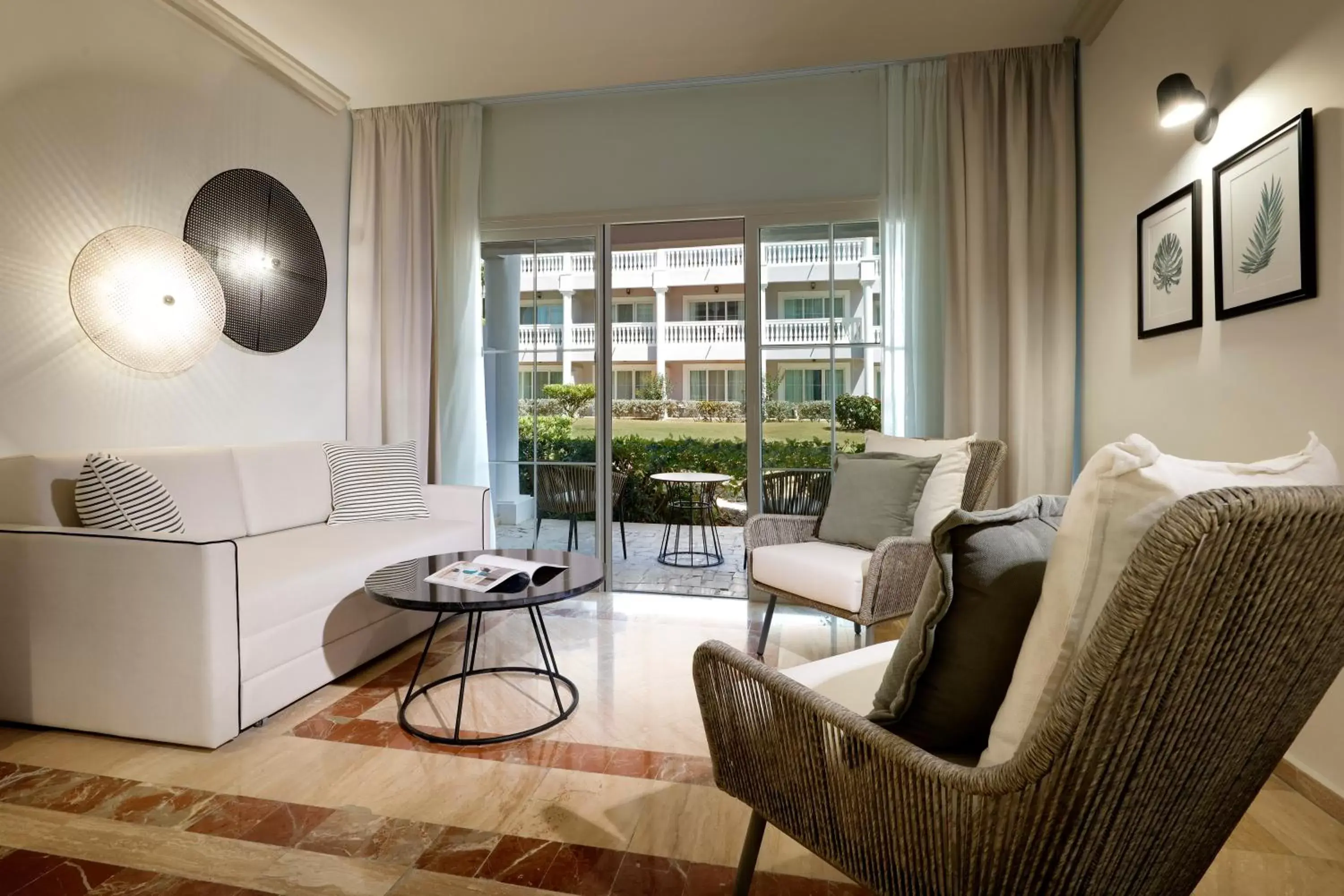 Junior Suite Garden View in Grand Palladium Jamaica Resort & Spa All Inclusive Junior Suite Garden View in Grand Palladium Jamaica Resort & Spa All Inclusive