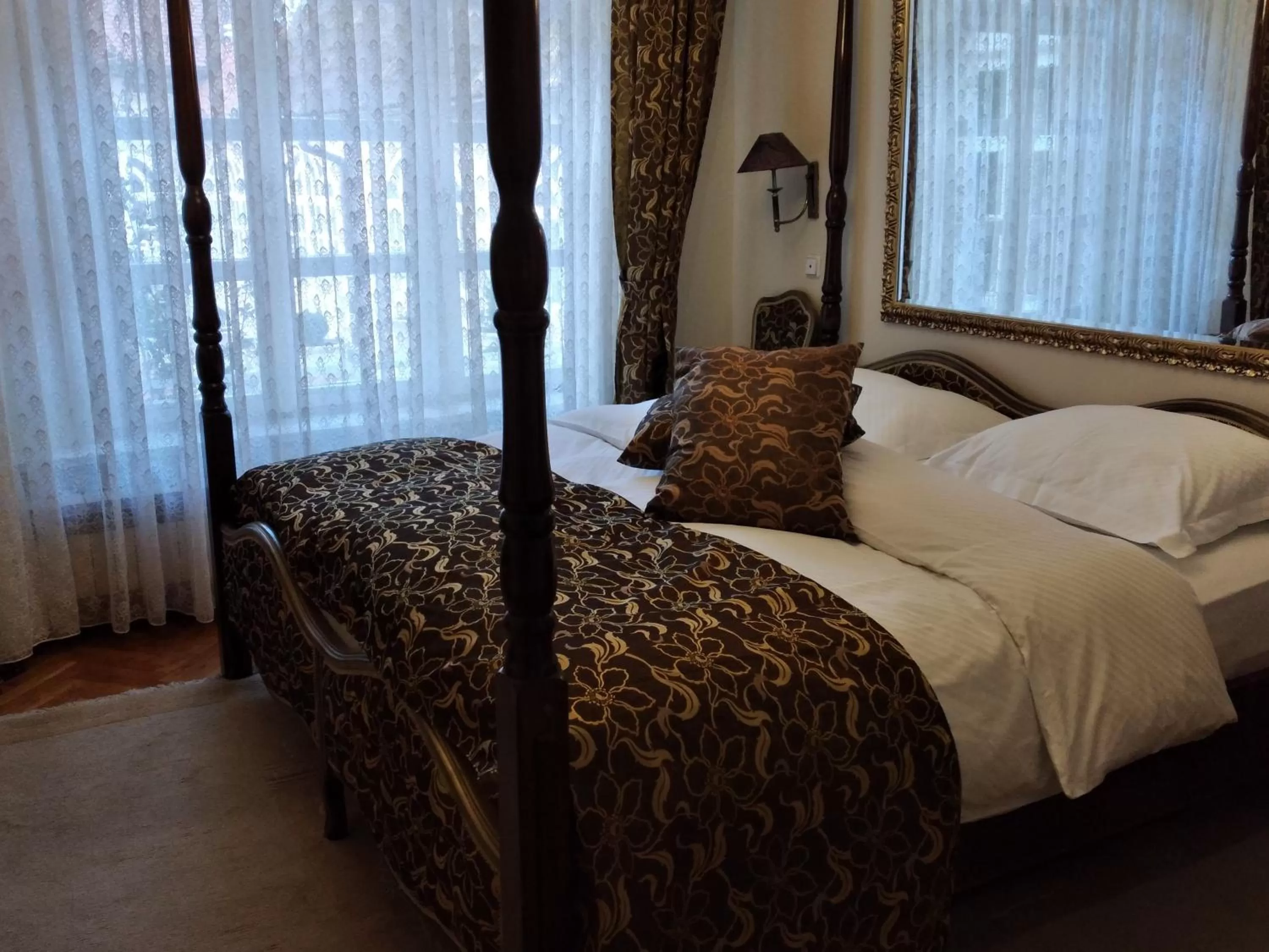 Guests, Bed in Hotel Livadić