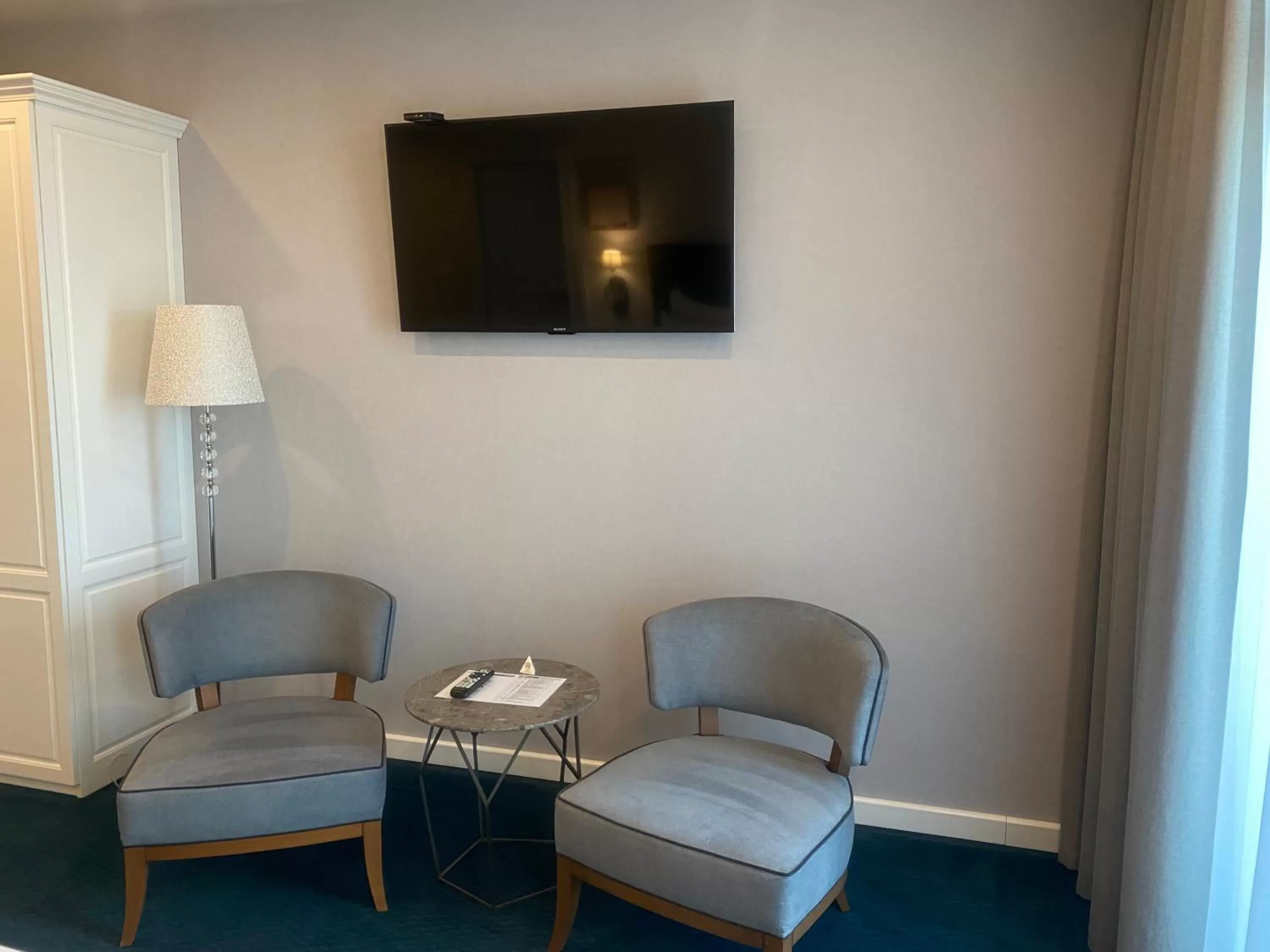 TV and multimedia in Hotel Residence Promenade