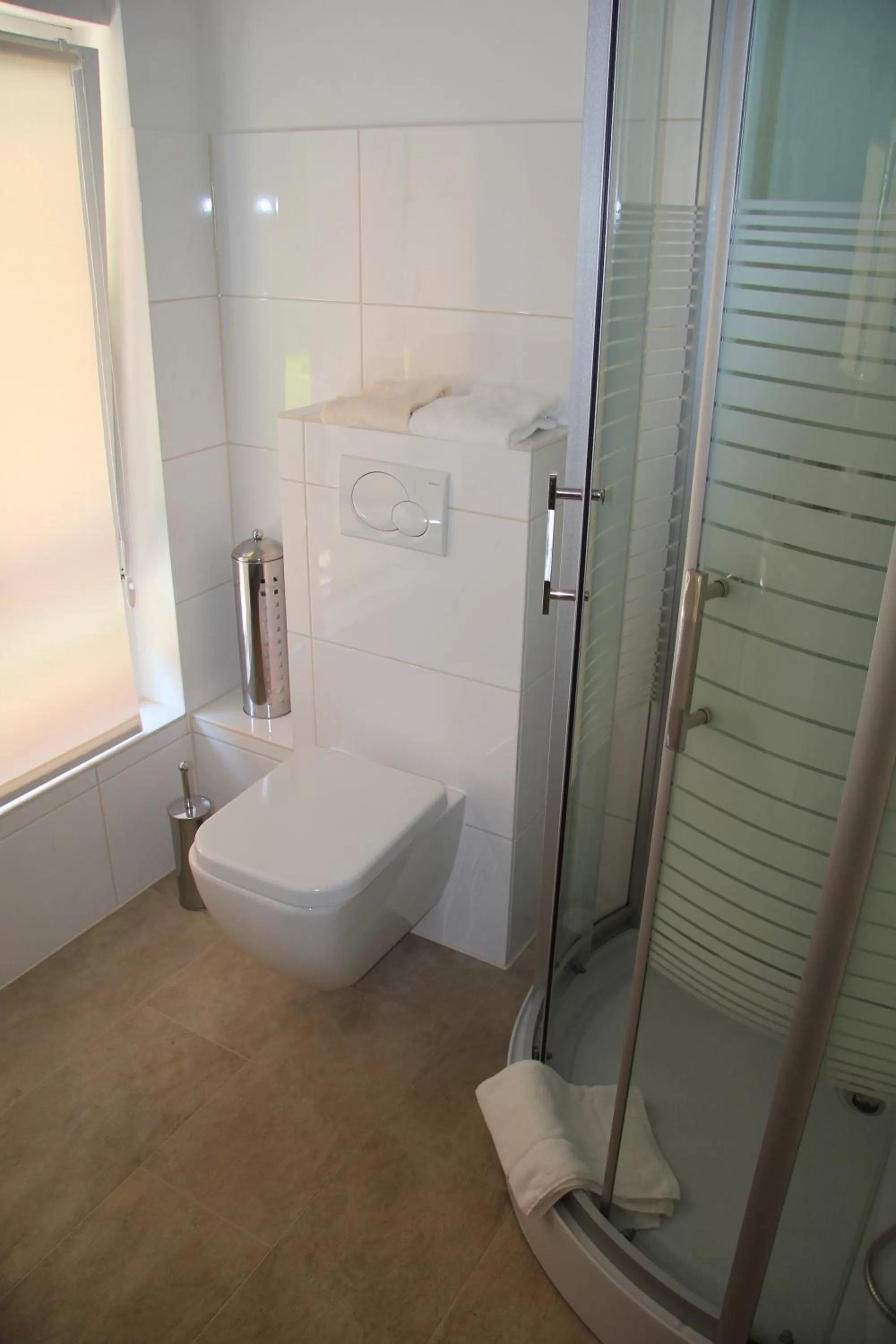 Bathroom in Waldhotel Albachmühle mit Albacher Stuben