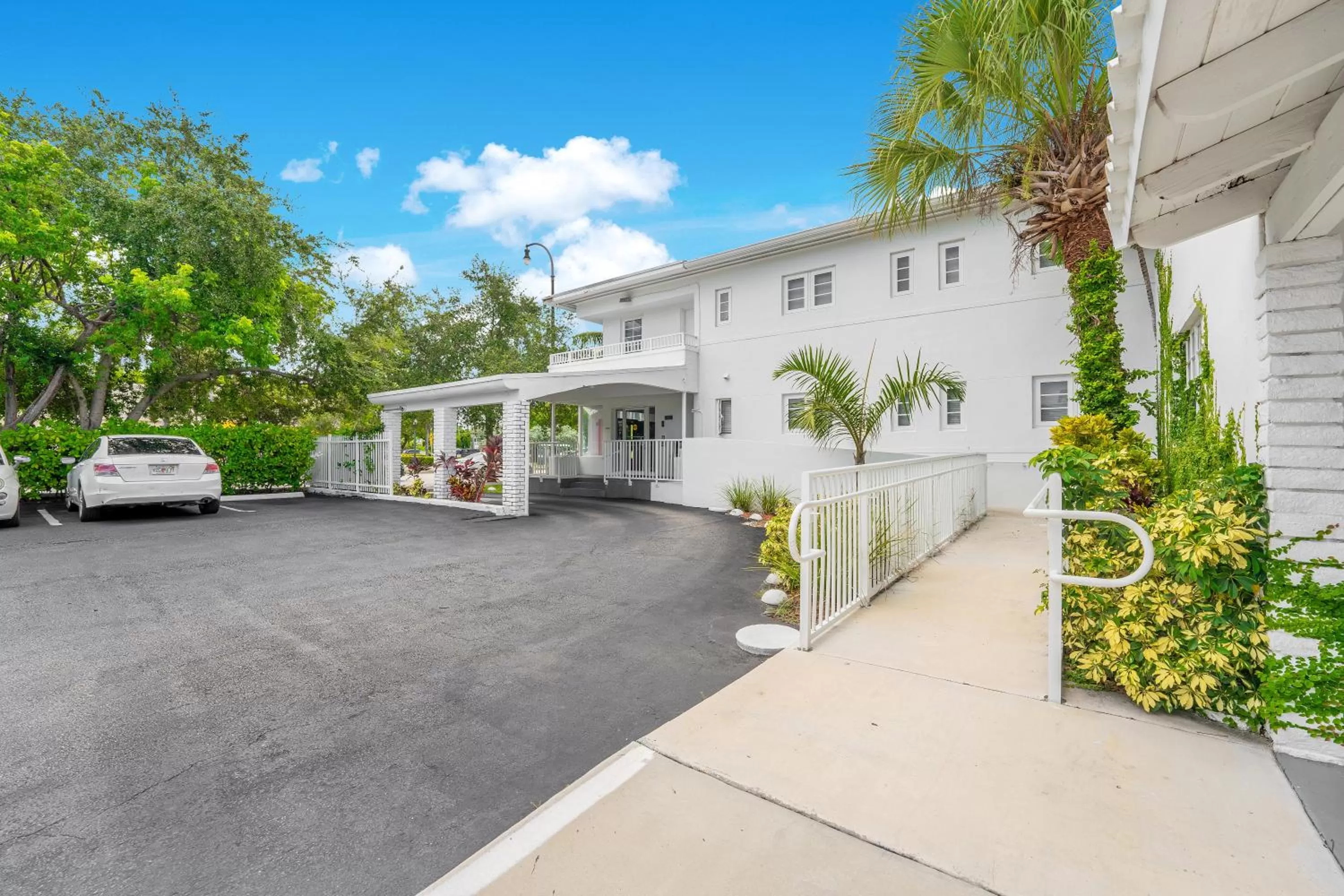 Parking, Property Building in Travelodge by Wyndham Miami Biscayne Bay