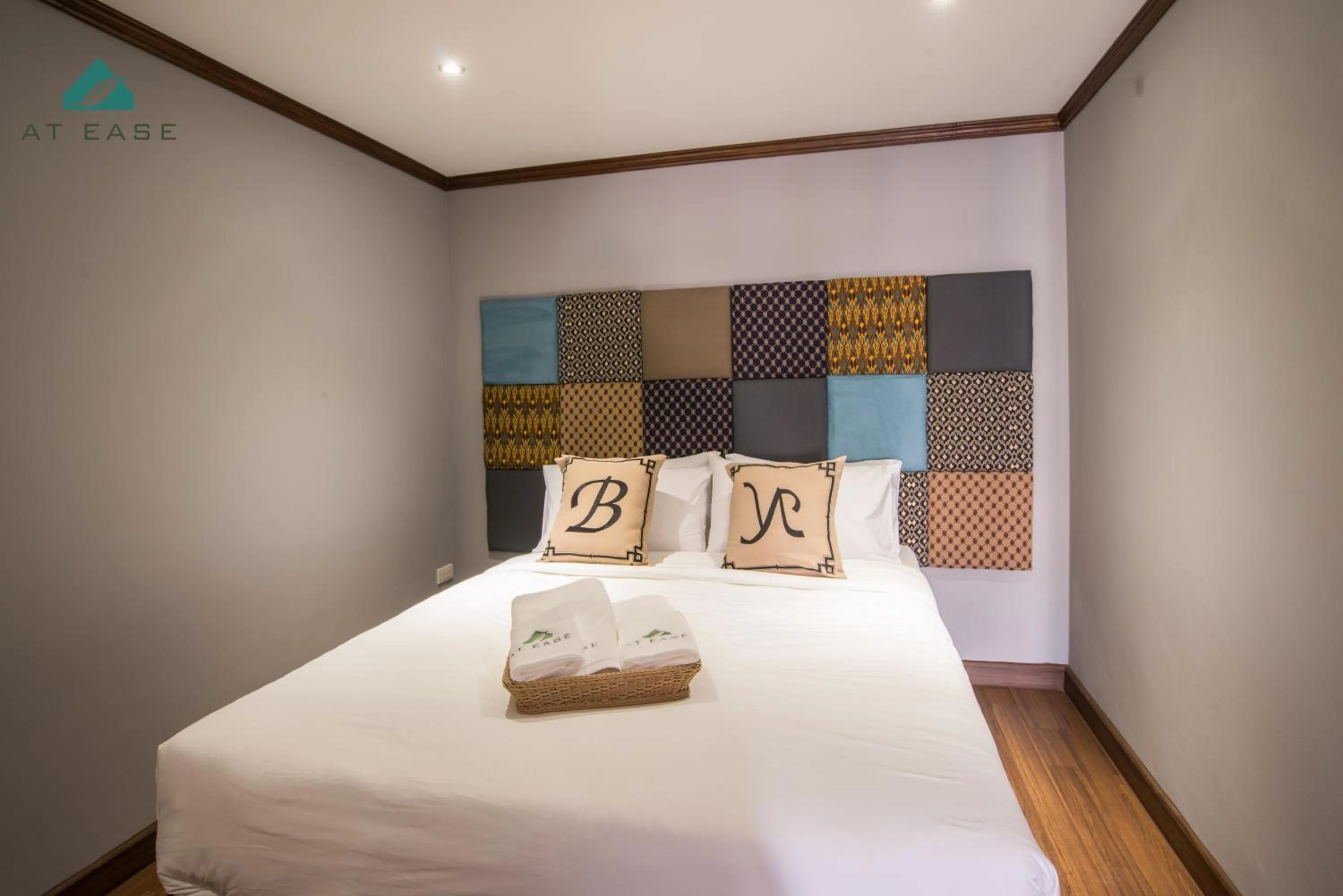 Bed in At Ease Bijou