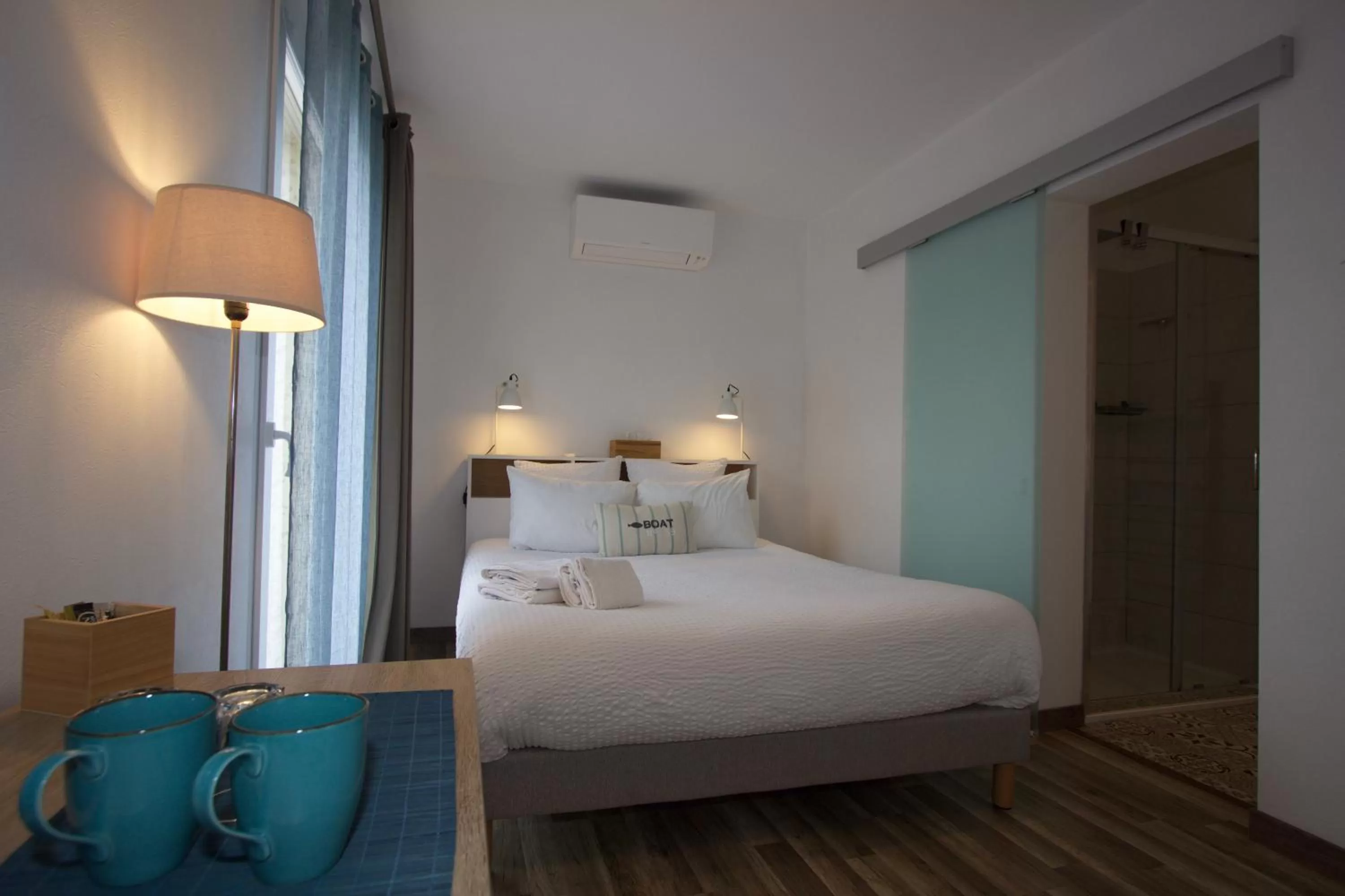 Photo of the whole room, Bed in La Charentine