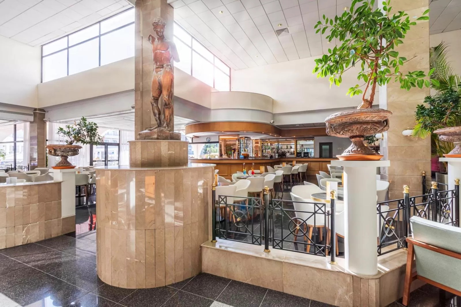 Lobby or reception in Louis Phaethon Beach