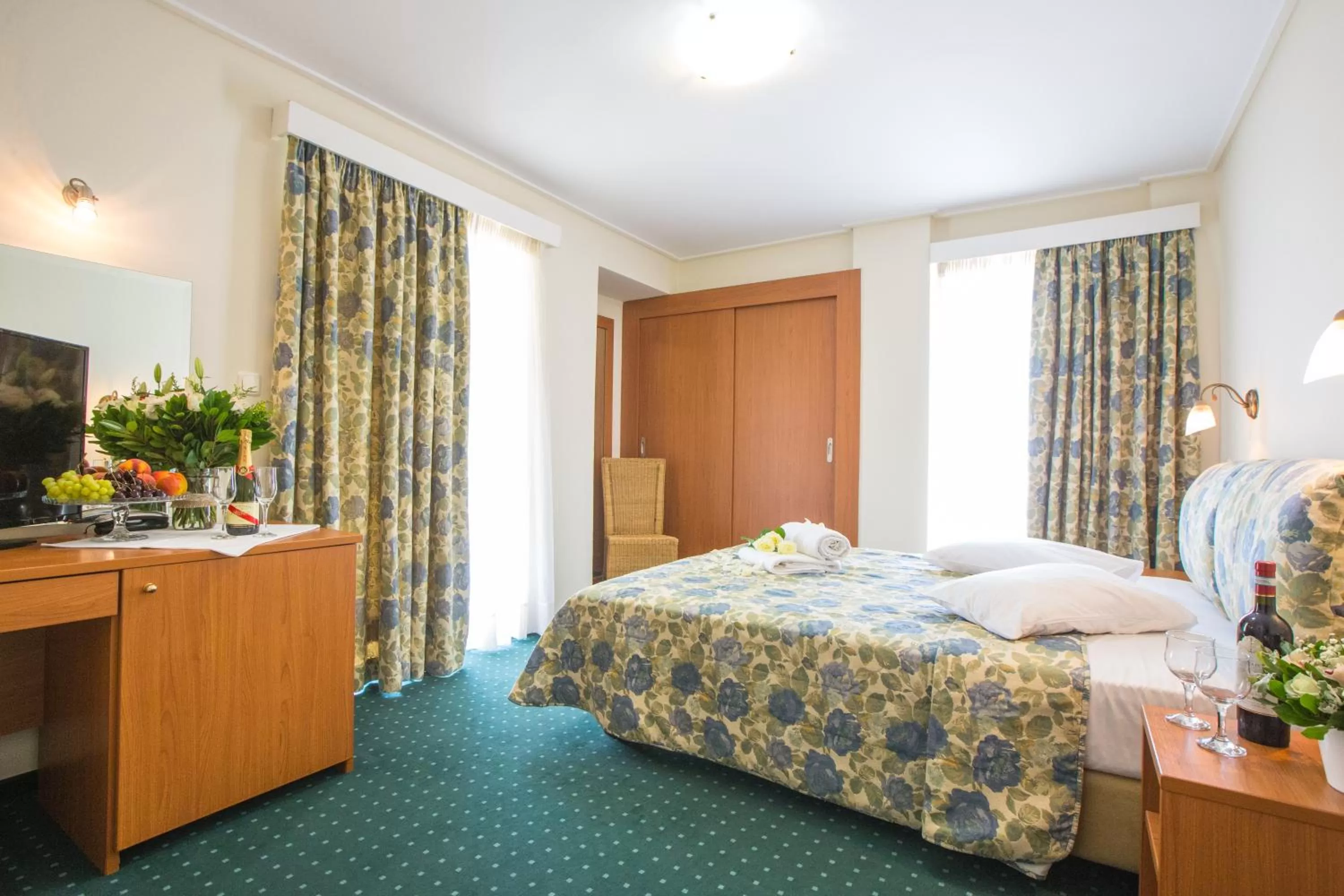 Shower in Nestorion Hotel