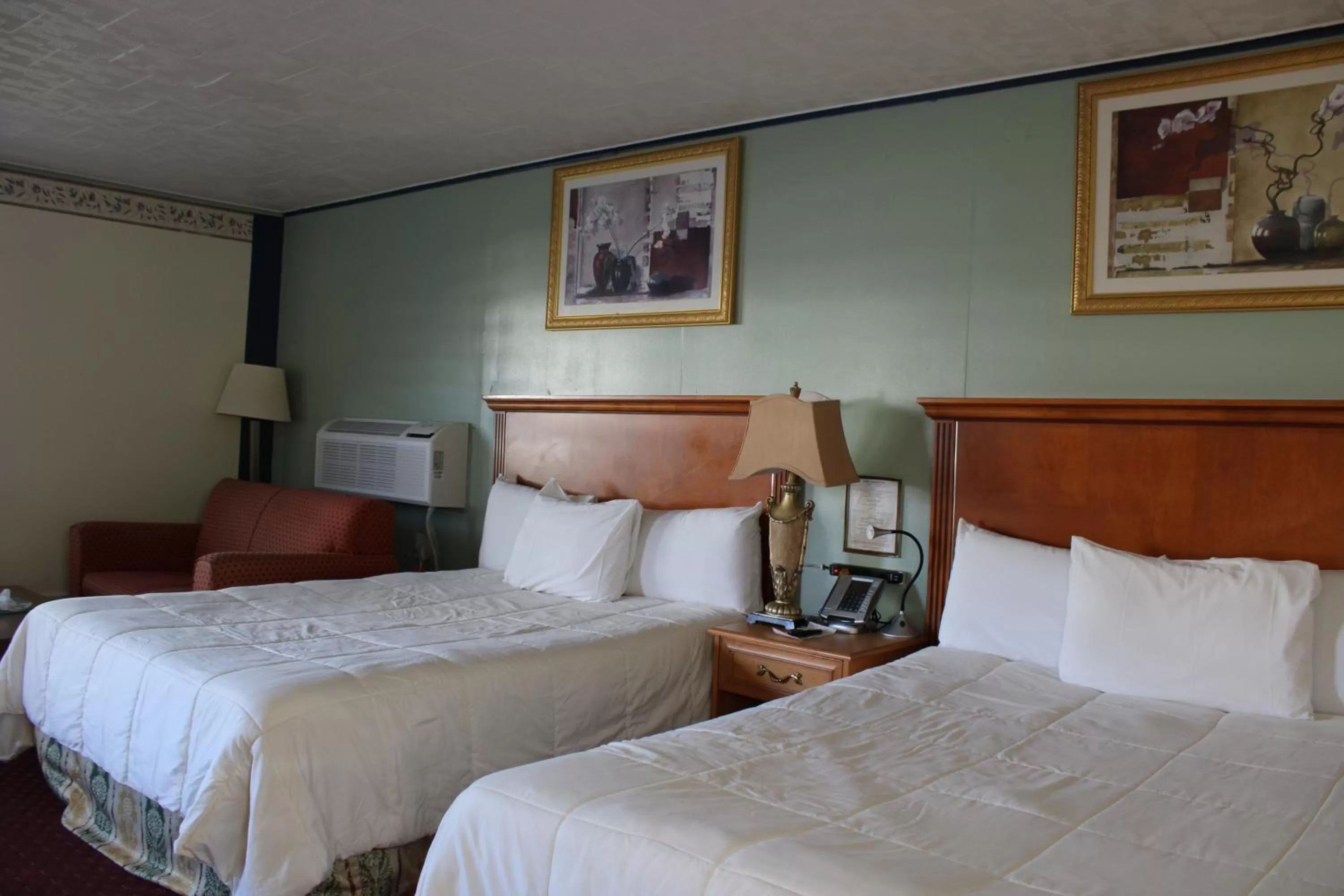 Bed in Northside Motel - Williamstown