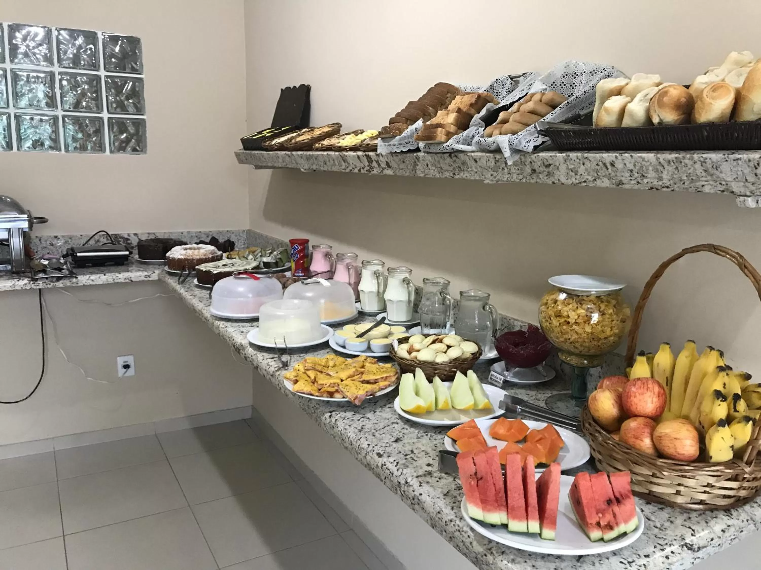 Breakfast, Food in Resende Inn