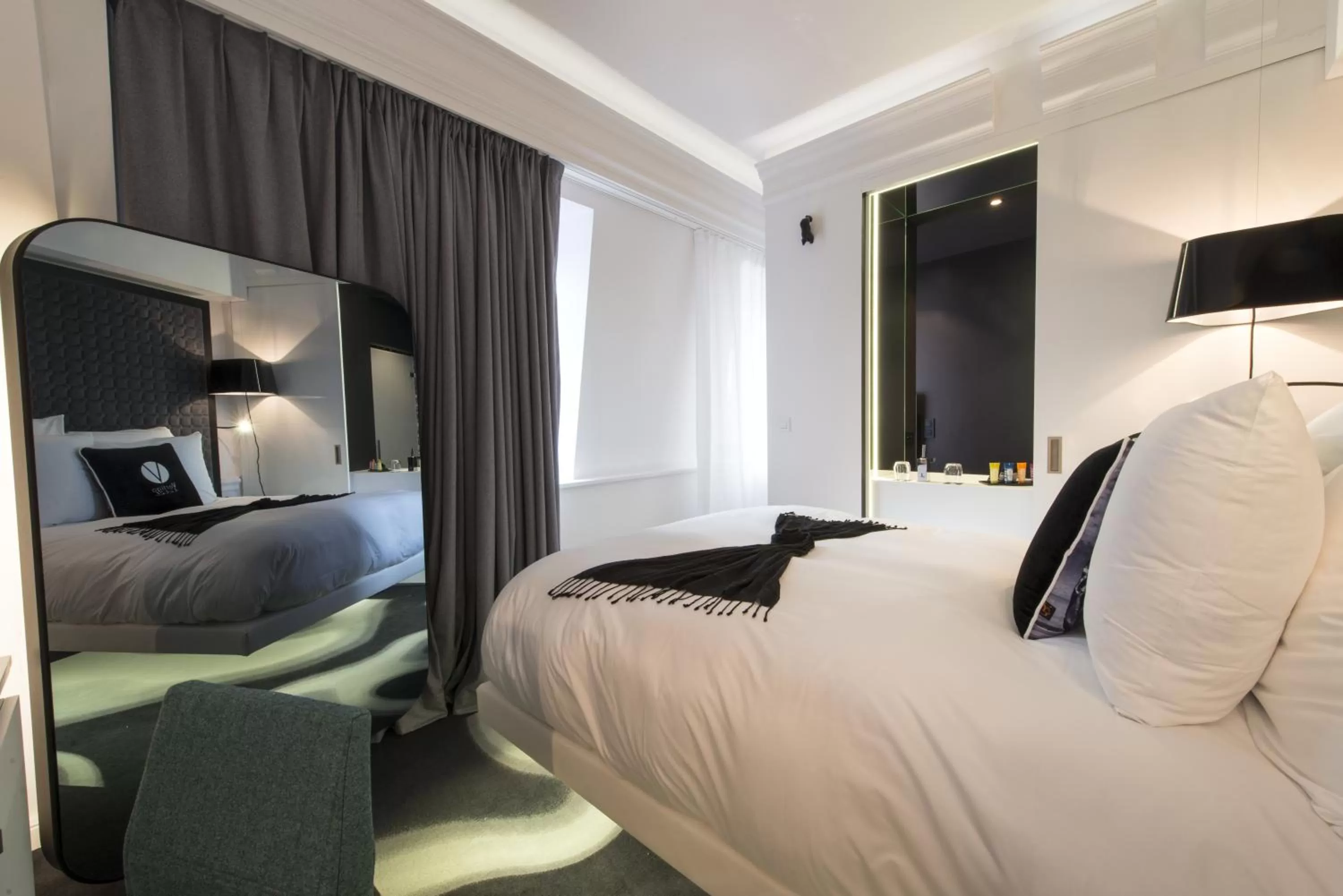 Bedroom, Bed in Vertigo Hotel, Dijon, a Member of Design Hotels