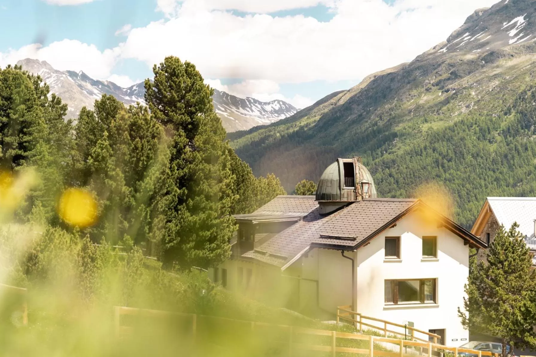 Facade/entrance in Sternwarte by Randolins