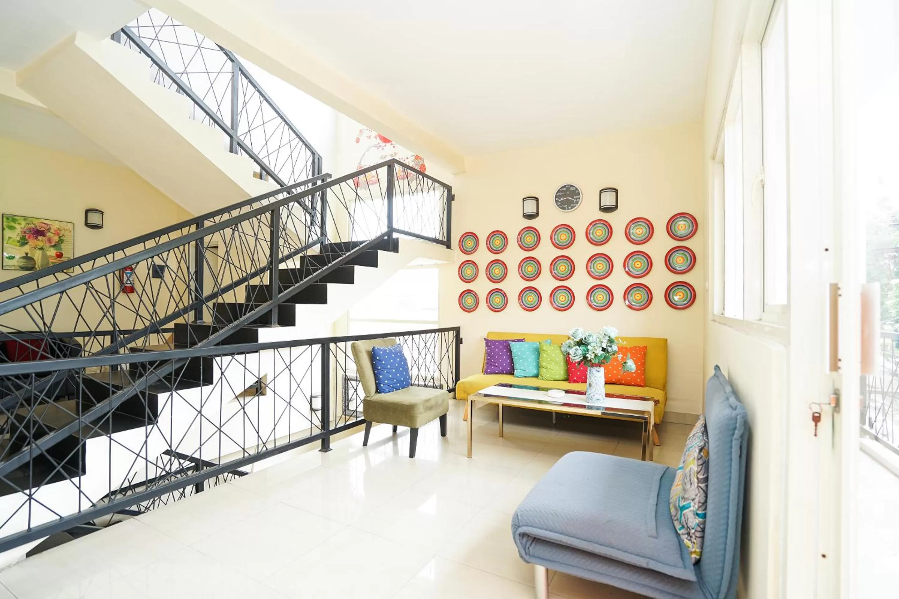 Lobby or reception in Pratisarawirya Guesthouse by ecommerceloka