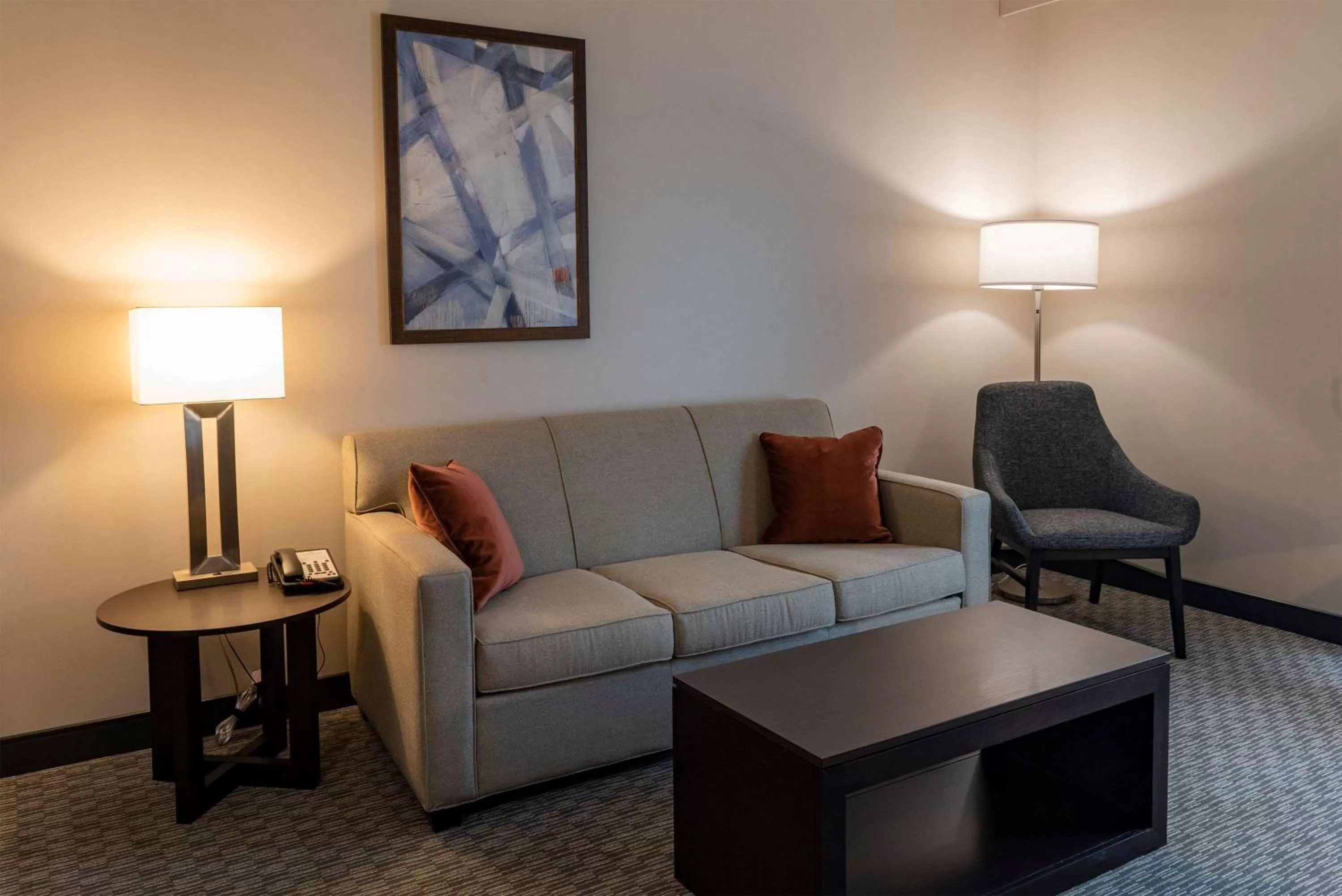 Photo of the whole room in Wingate by Wyndham Angola