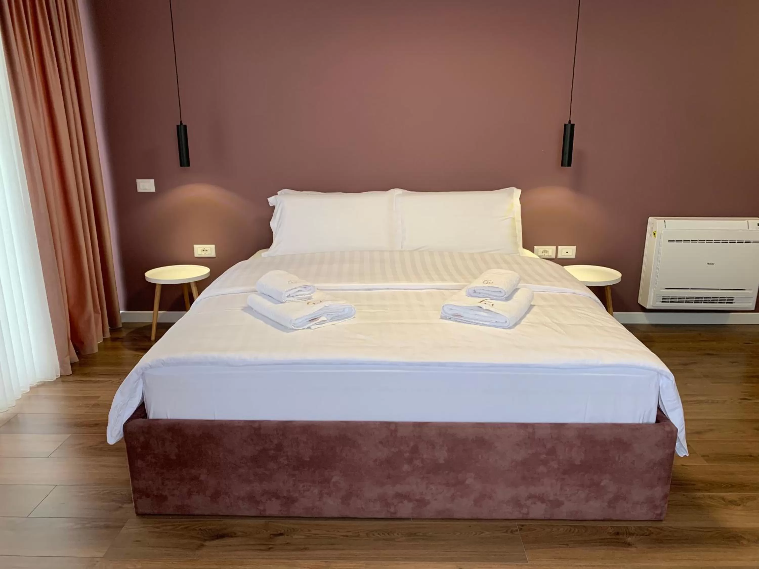 Bed in Grand Hotel Pogradec