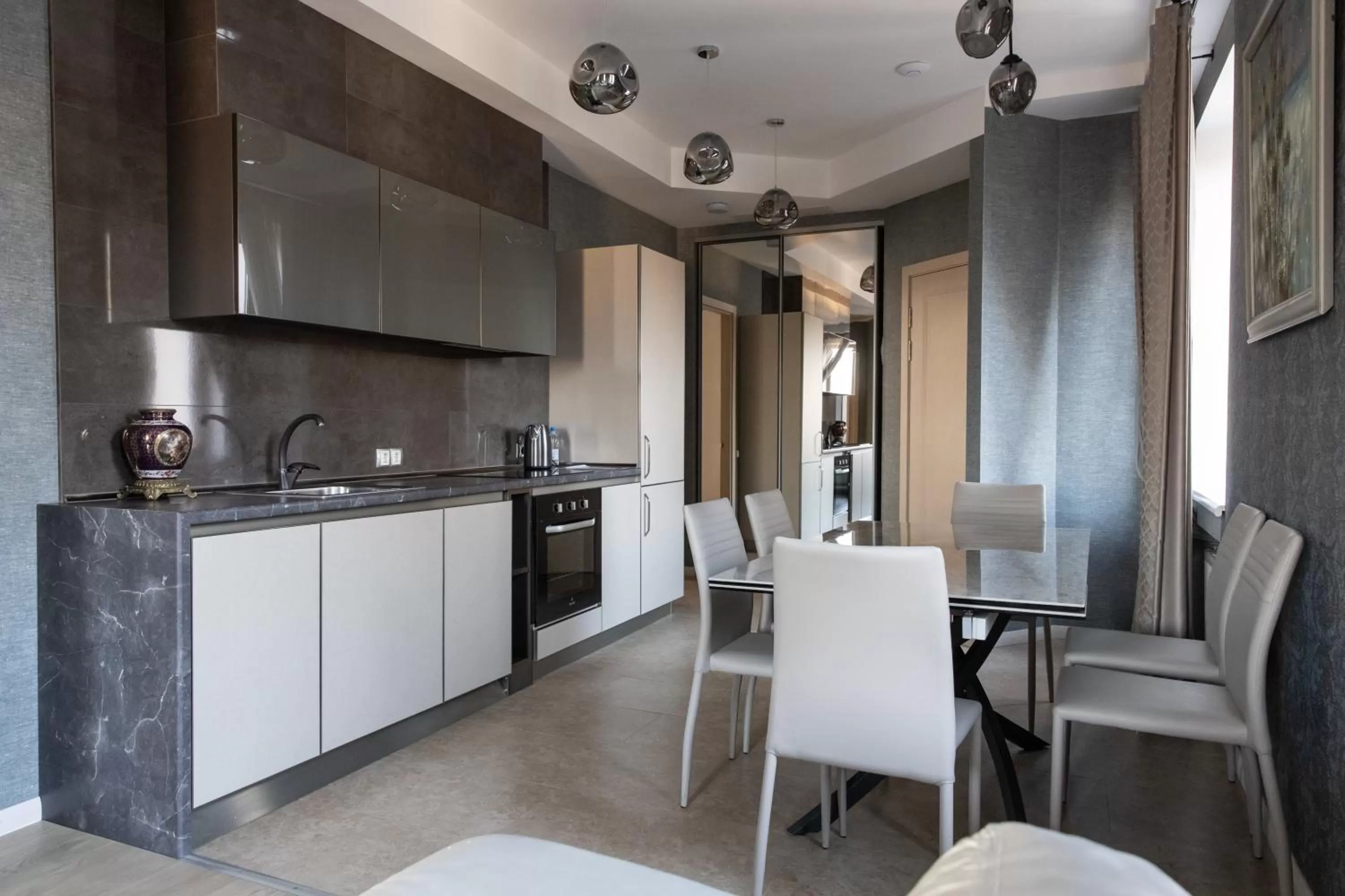 Kitchen or kitchenette, Kitchen/Kitchenette in Hotel "Mandarin Clubhouse"