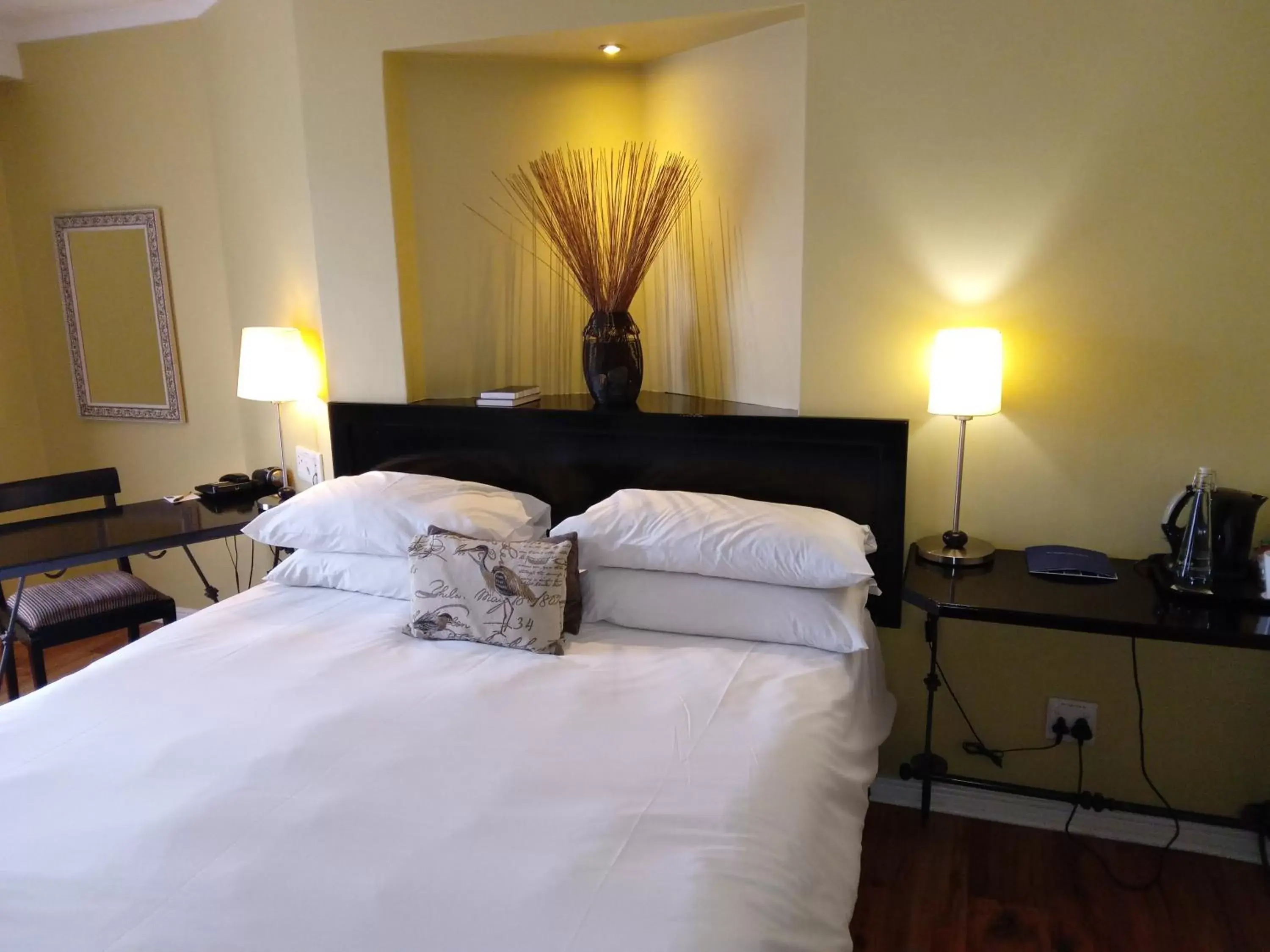 Guest Room, 1 King in Protea Hotel by Marriott Bloemfontein Guest Room, 1 King in Protea Hotel by Marriott Bloemfontein