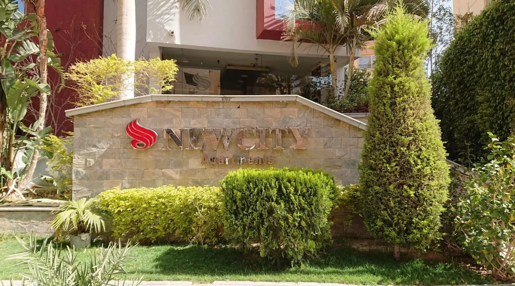 Property building in NewCity Hotel & Suites