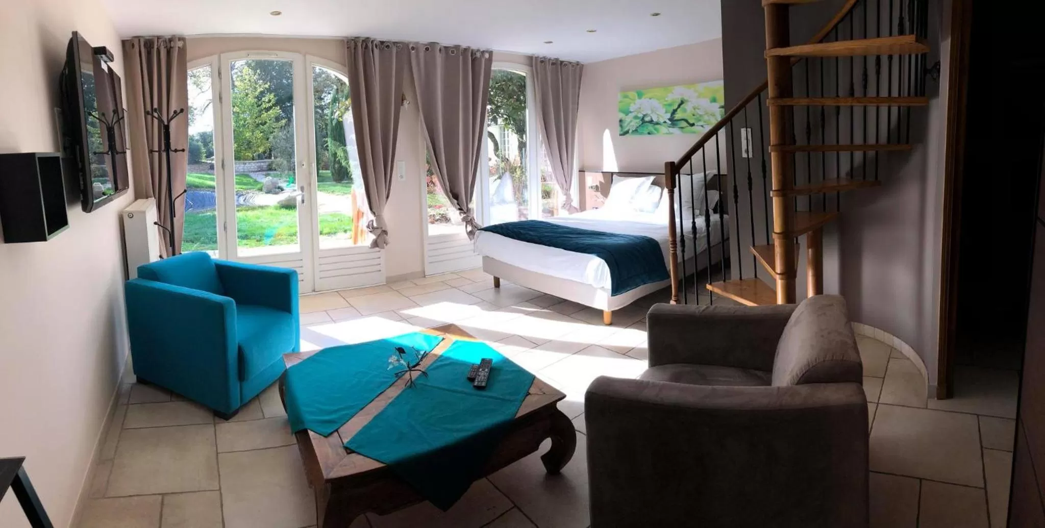 Duplex Room in Hôtel La Vinaigrerie LOGIS