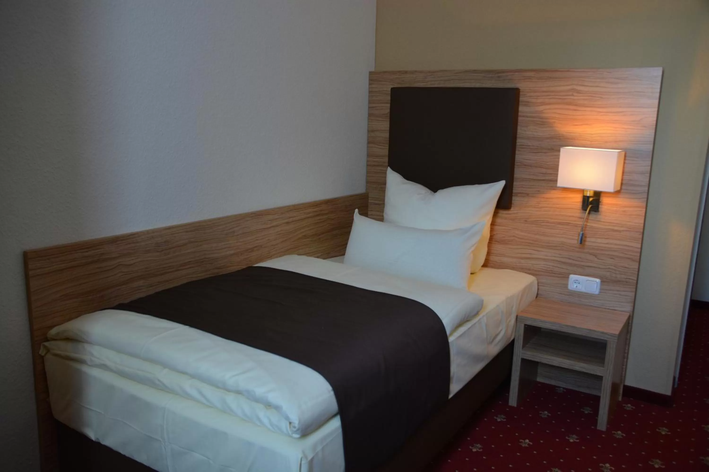 Bedroom, Bed in Altstadthotel Harburg