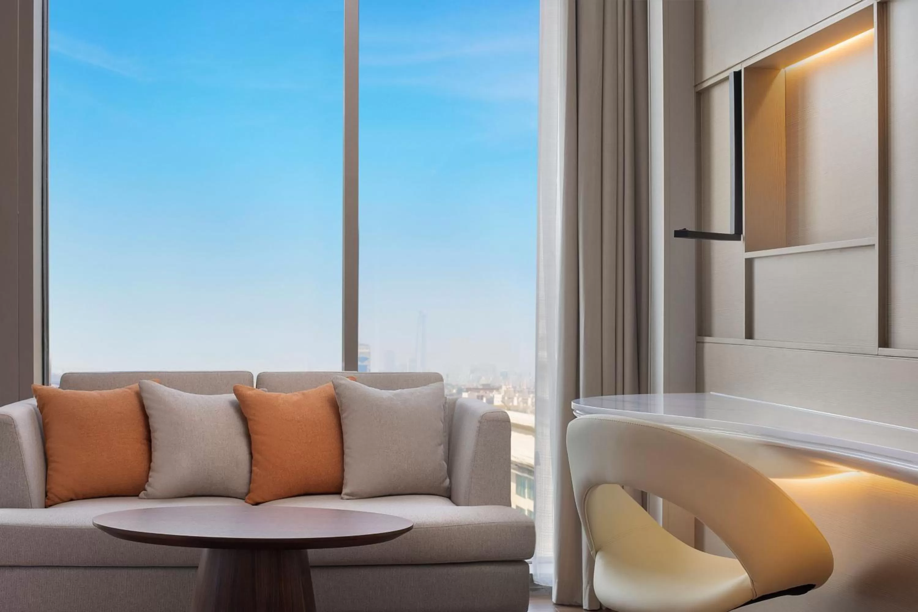 Photo of the whole room in Jeddah Marriott Hotel Madinah Road