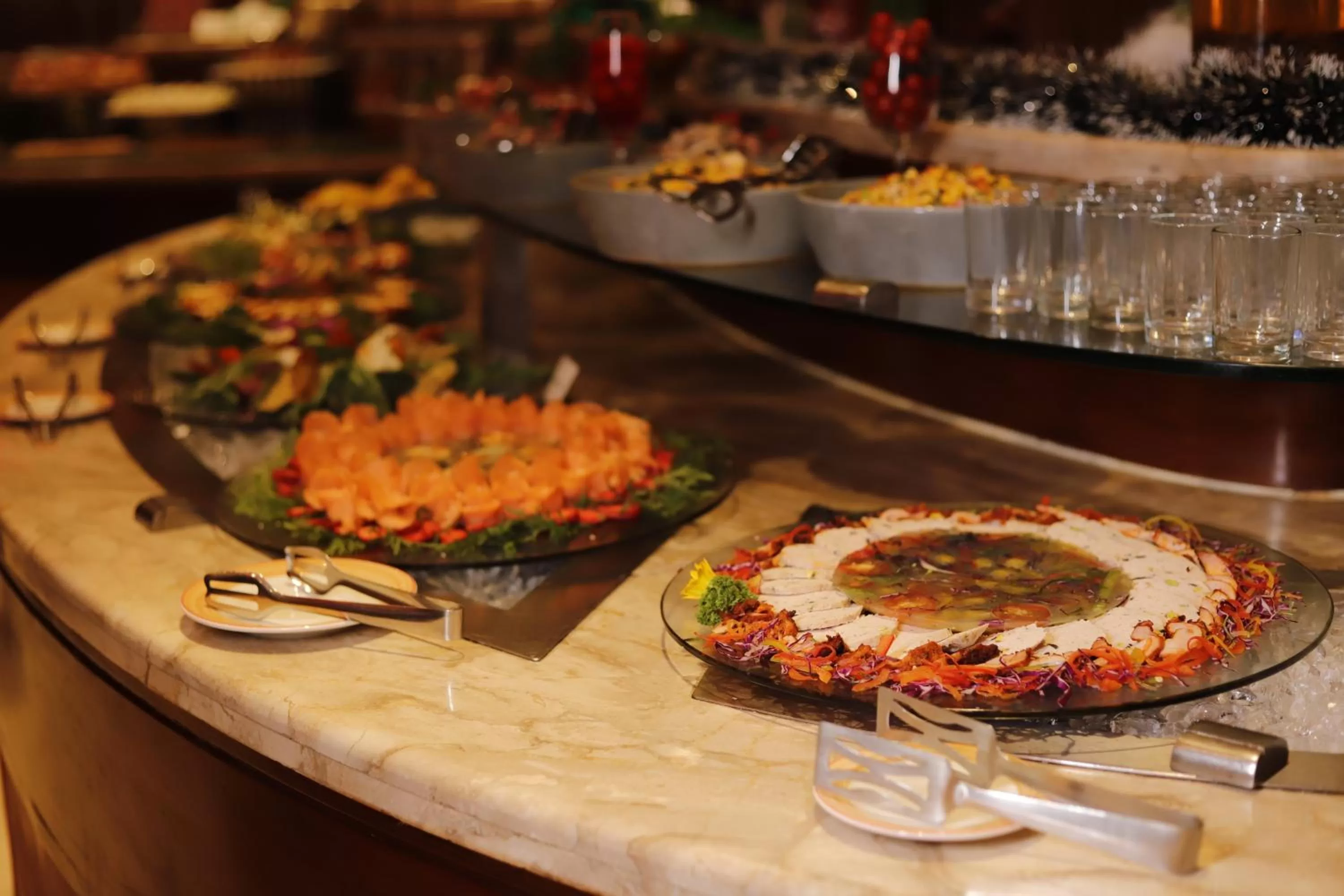 Restaurant/places to eat in Holiday Inn Jaipur City Centre by IHG