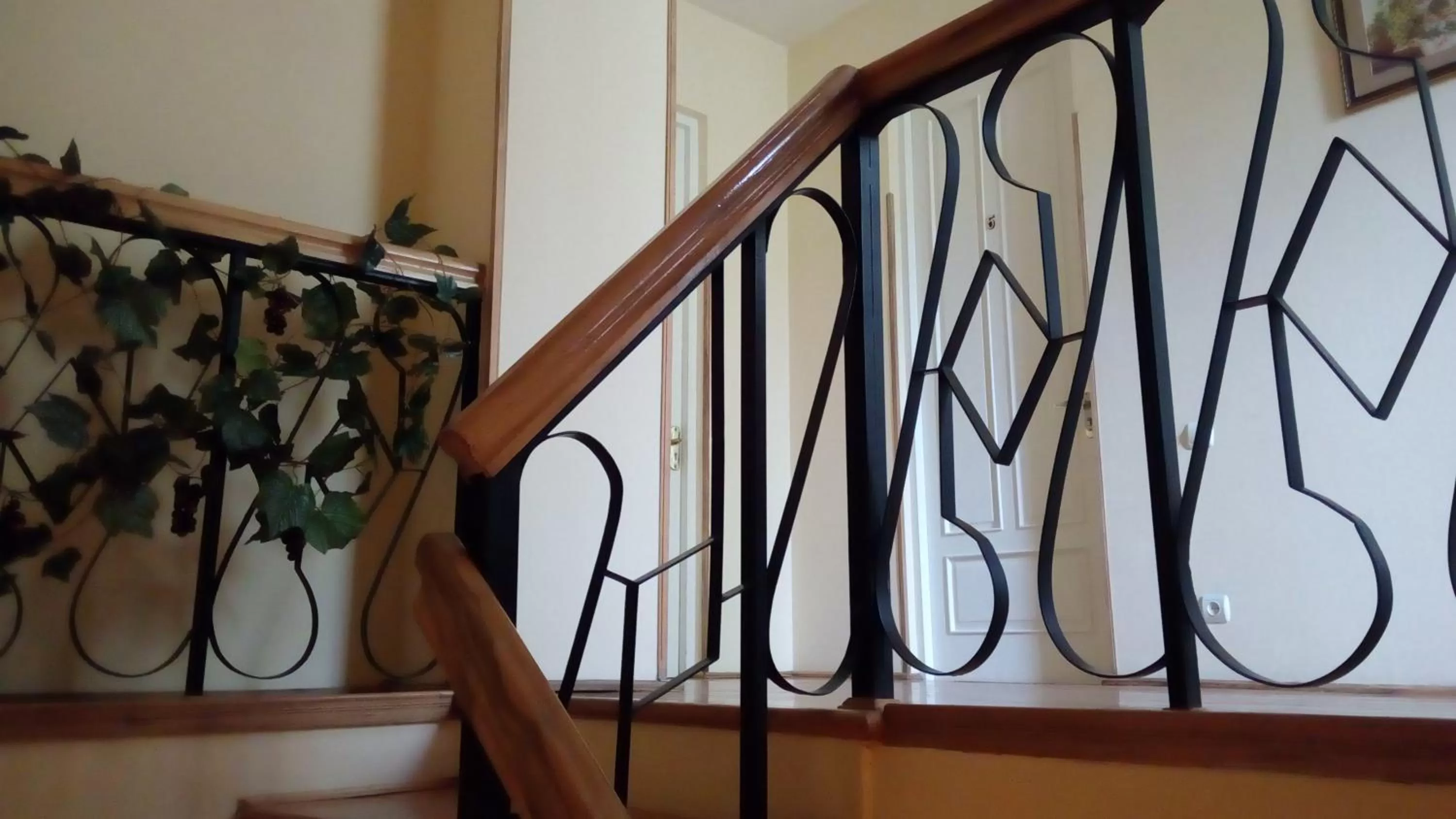 Decorative detail in Hotel Isani