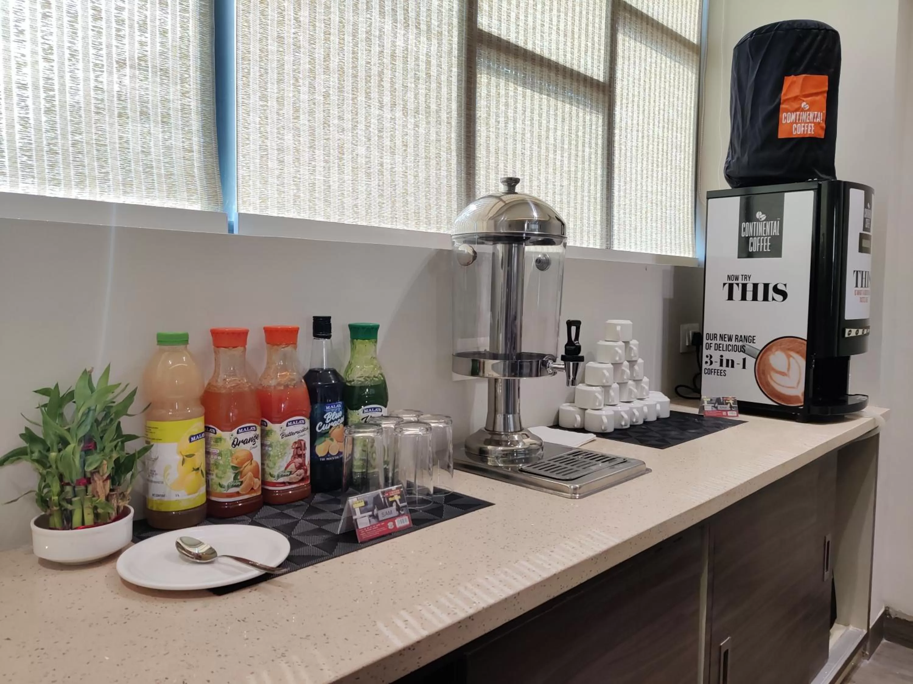 Food and drinks in PARK IRIS HOTELS, Bharathi Nagar