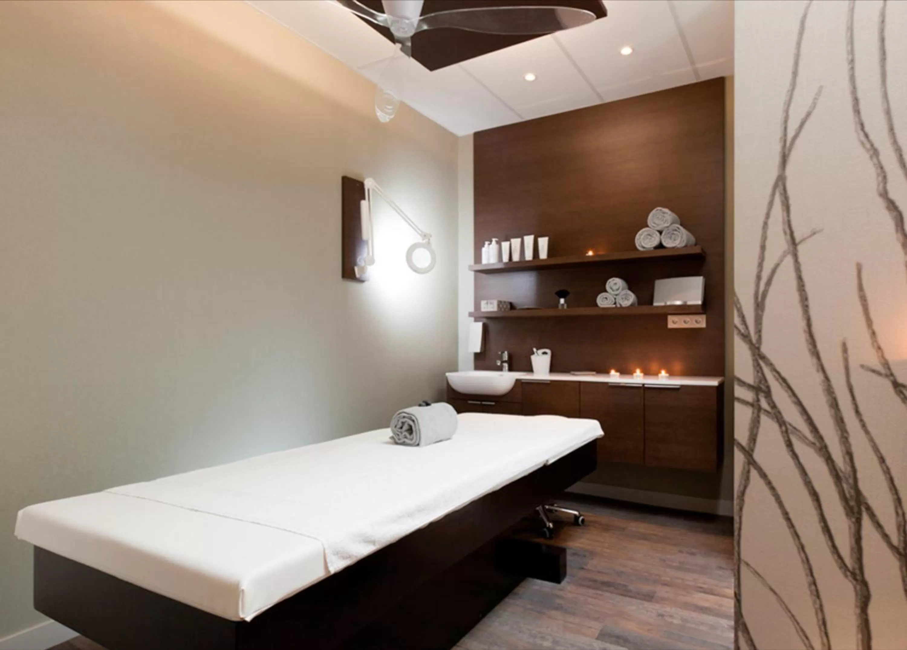 Massage, Bed in Novotel Makassar Grand Shayla