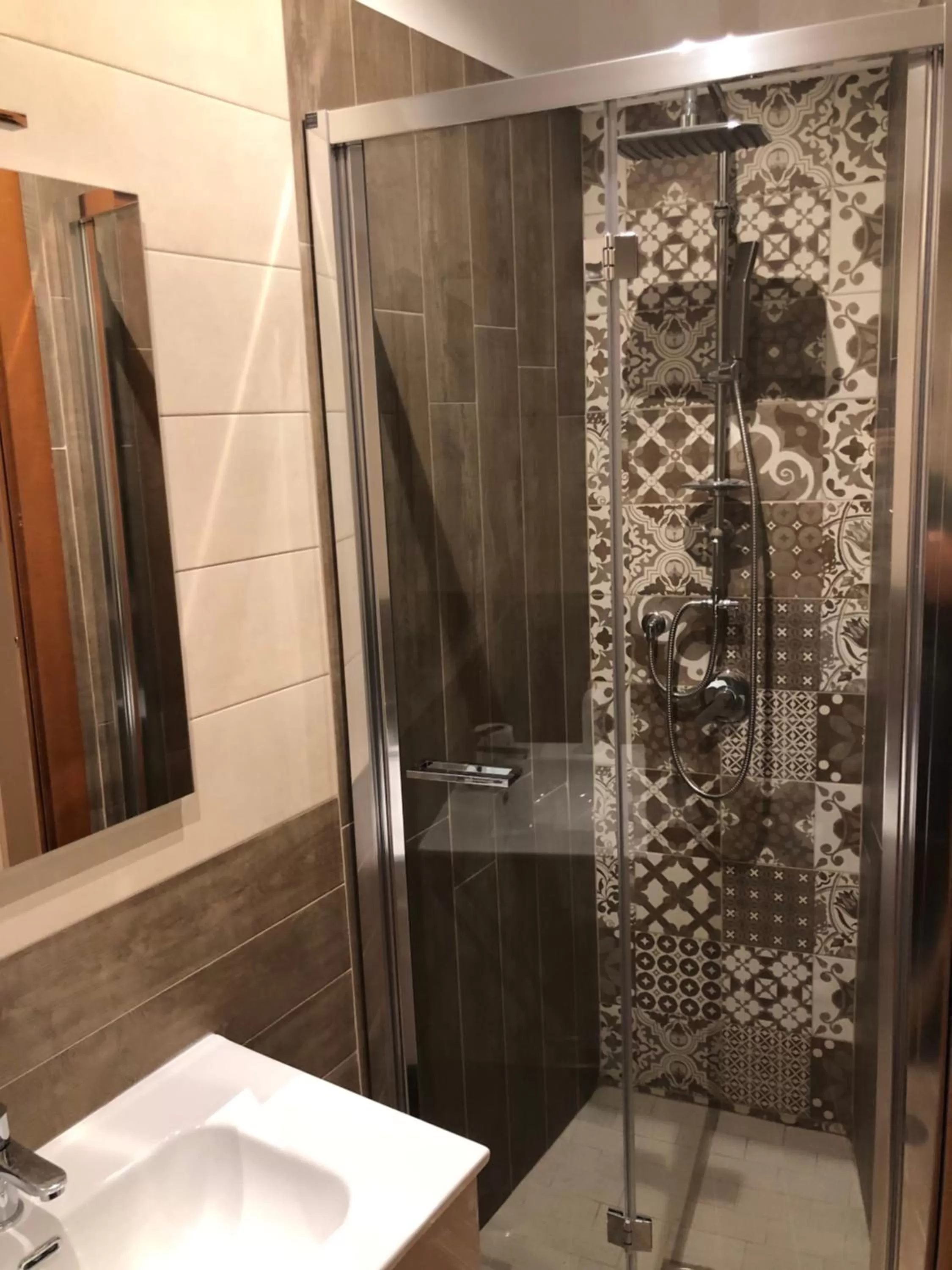 Bathroom in Napoli Vesuvio Apartments by Dimorra