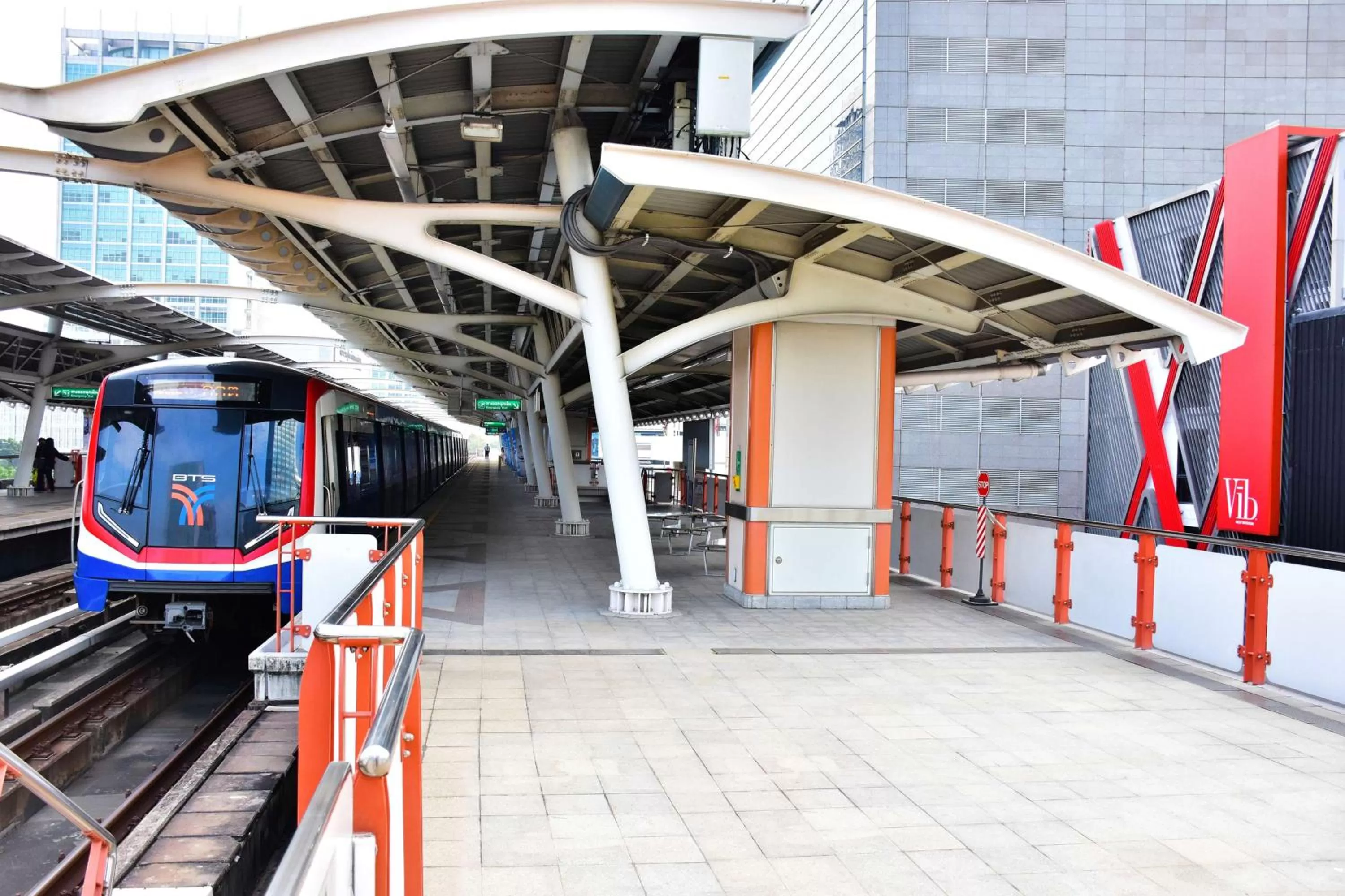 Property building in Vib Best Western Sanam Pao