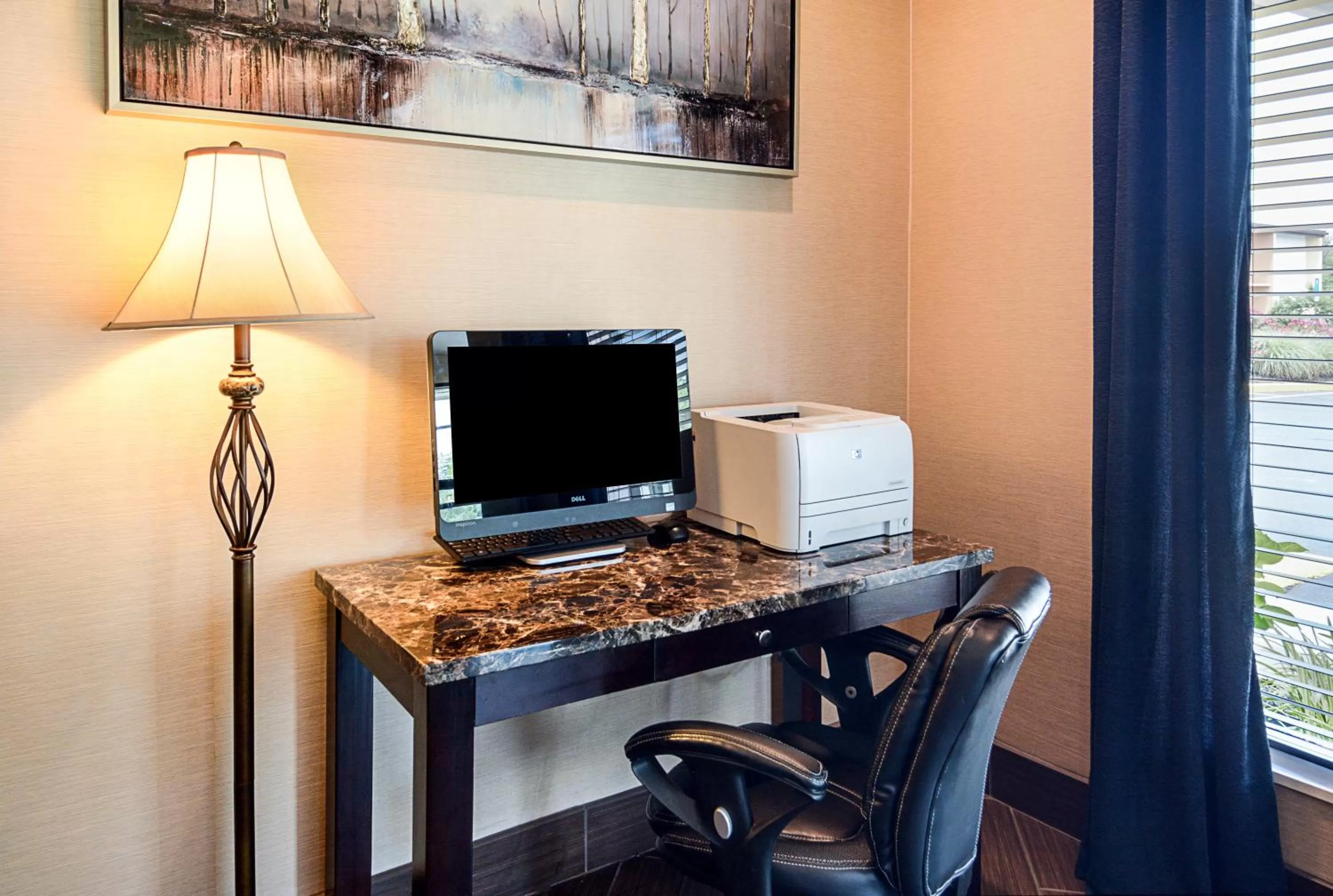 Lobby or reception in Quality Inn Winchester