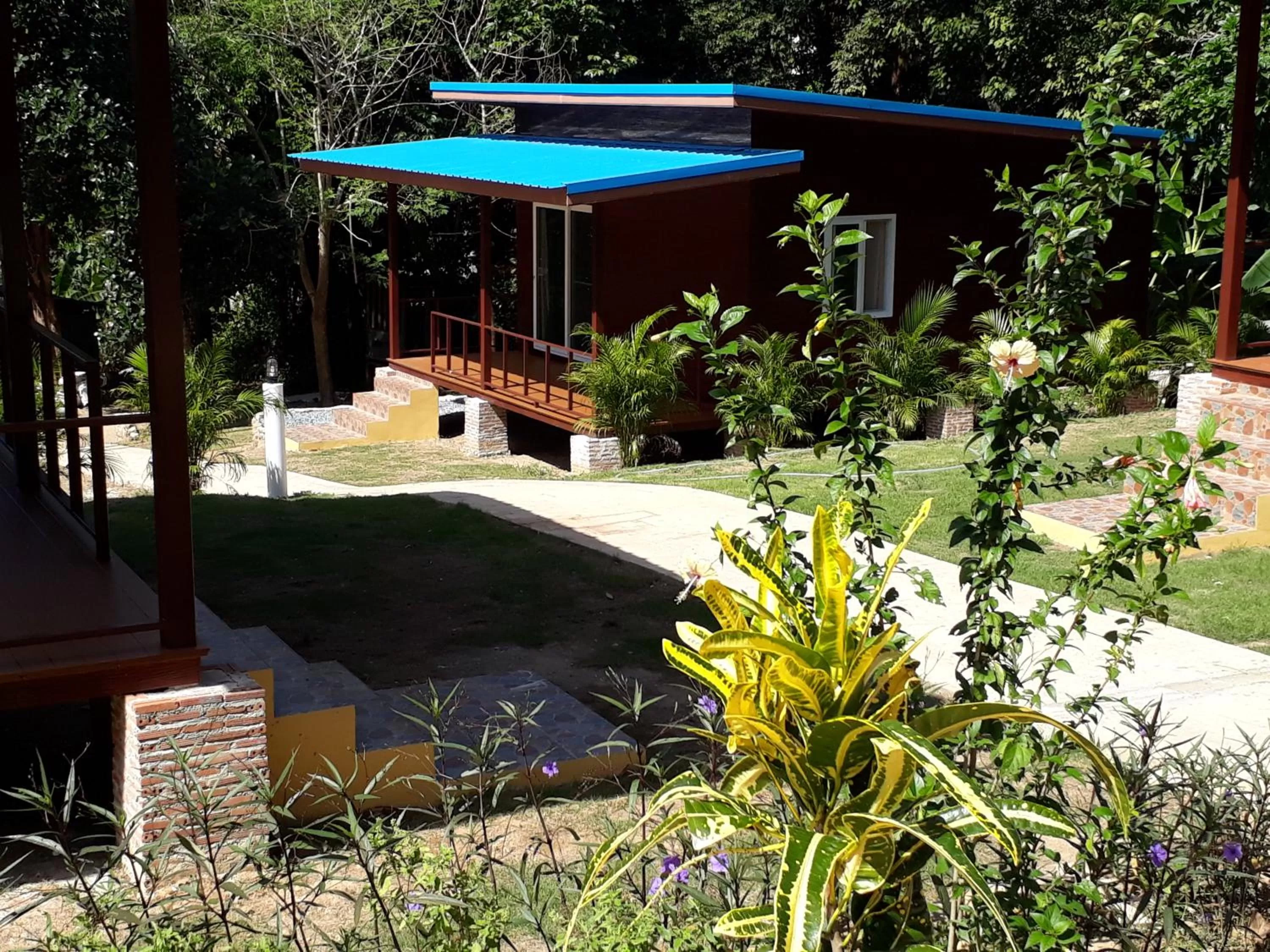 Property Building in Elephant & Castle