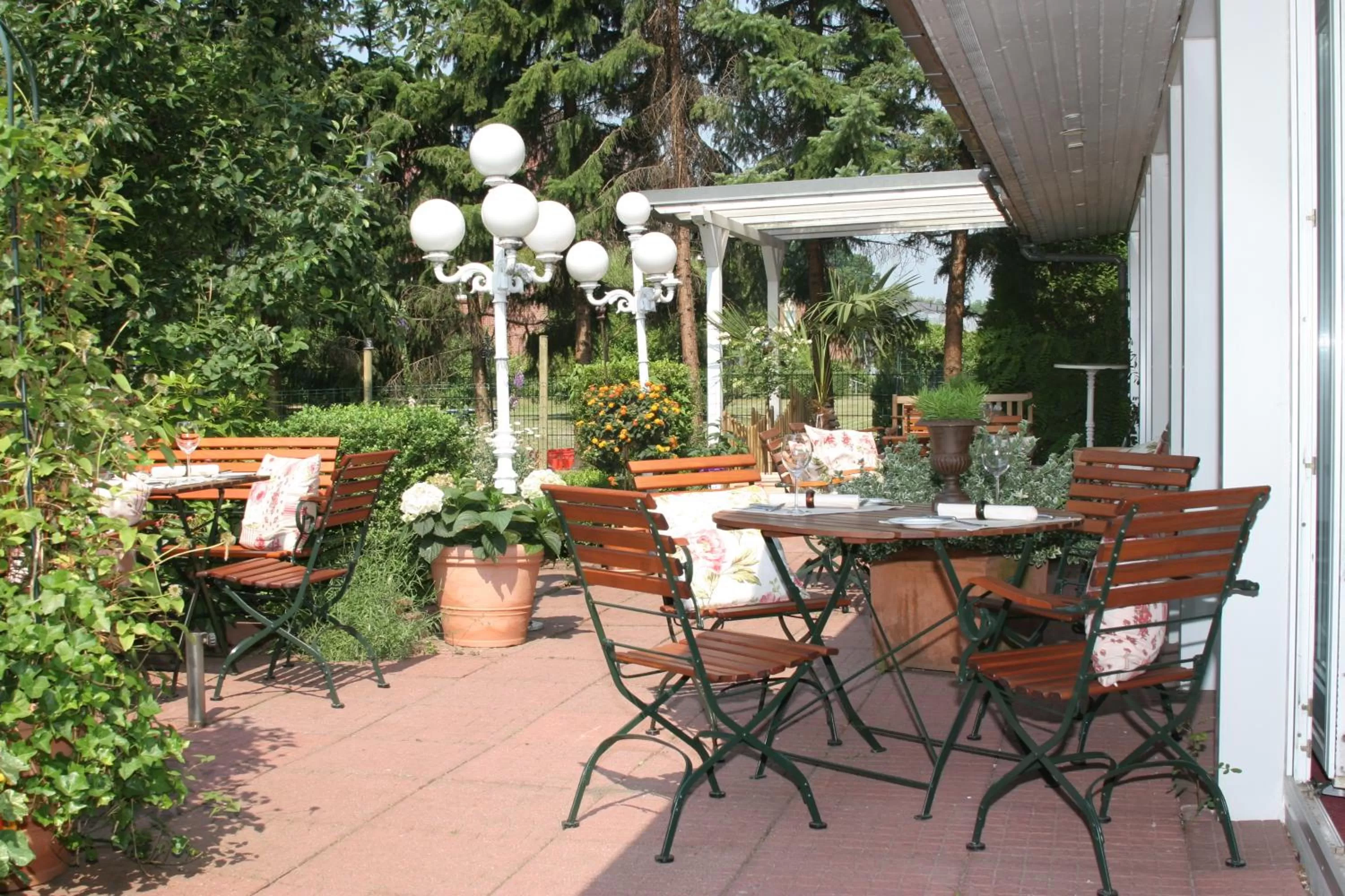 Garden view in Hotel Wilhelm Busch