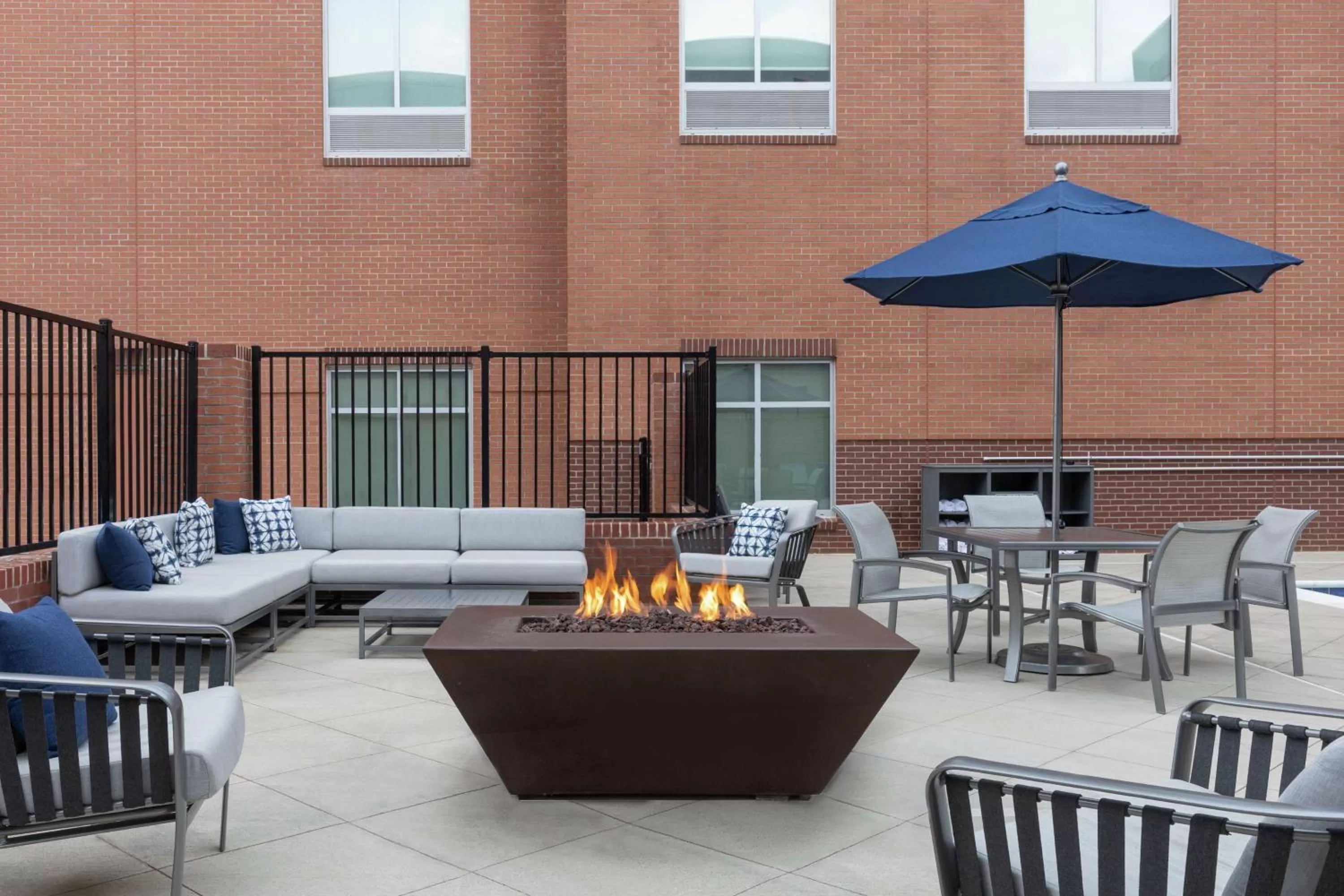 Patio in Hampton Inn Greer Greenville, Sc