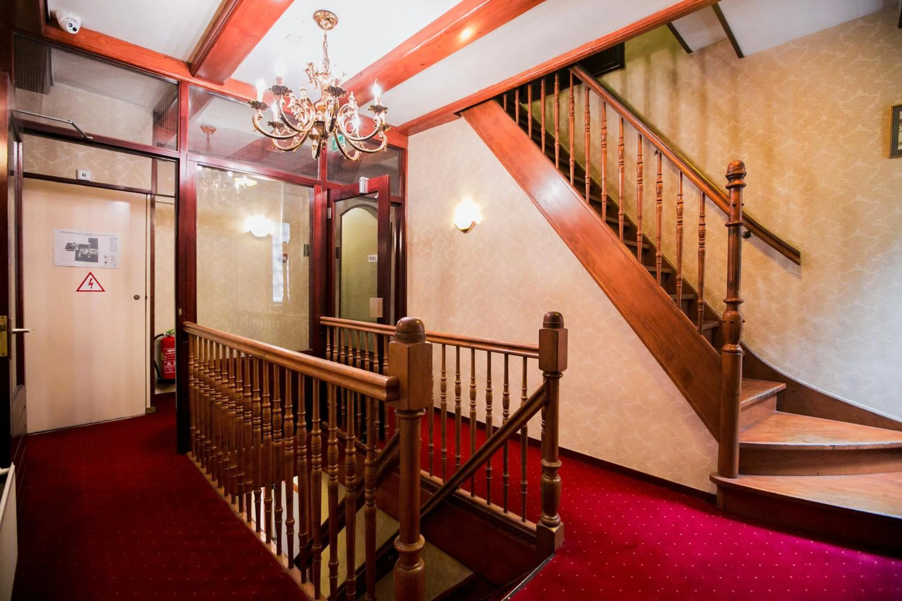 Property building in Hotel Atlanta