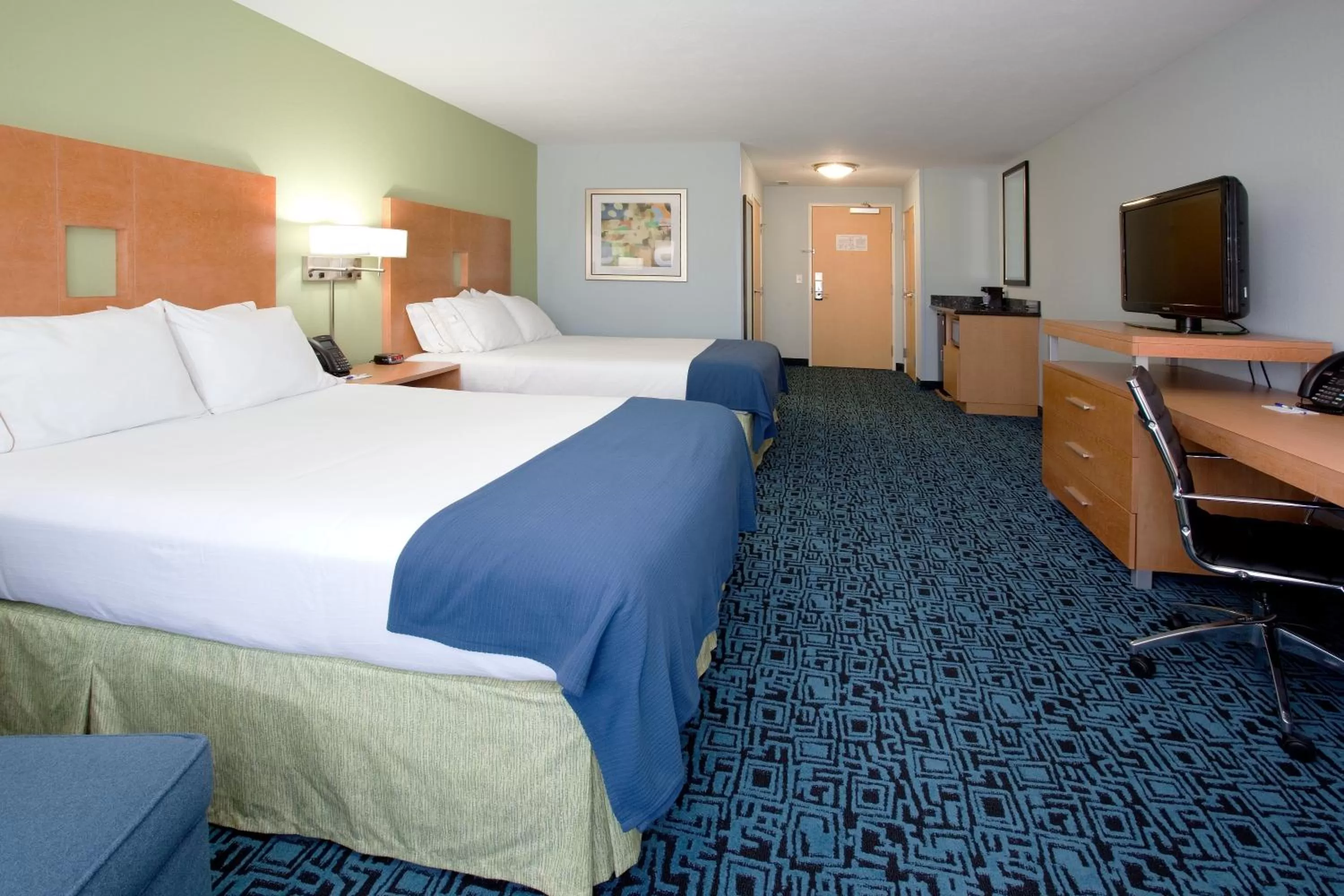 Photo of the whole room, Bed in Holiday Inn Express Hotel & Suites Rock Springs Green River by IHG
