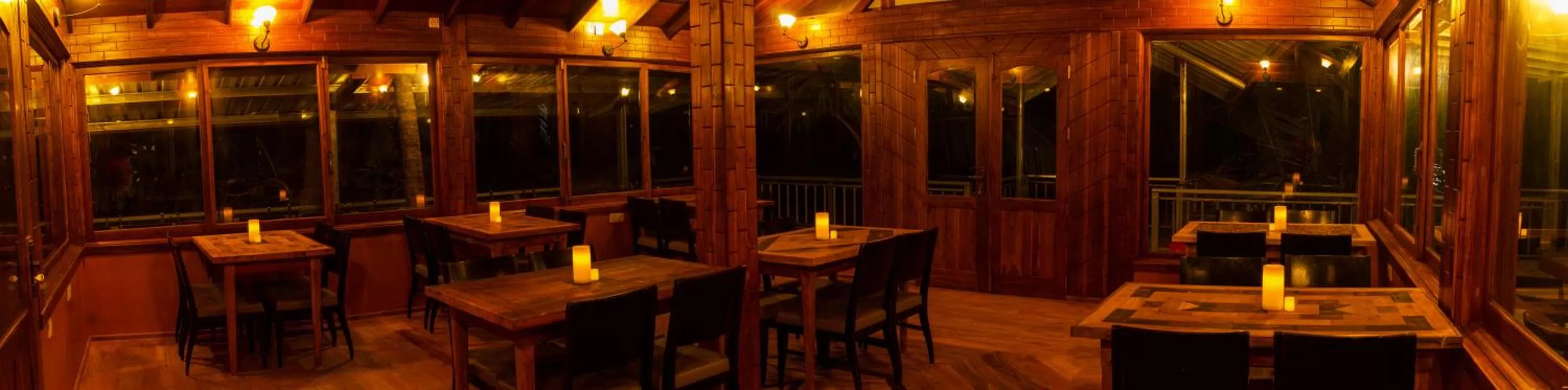 Restaurant/Places to Eat in Hotel 4 U Saliya Garden