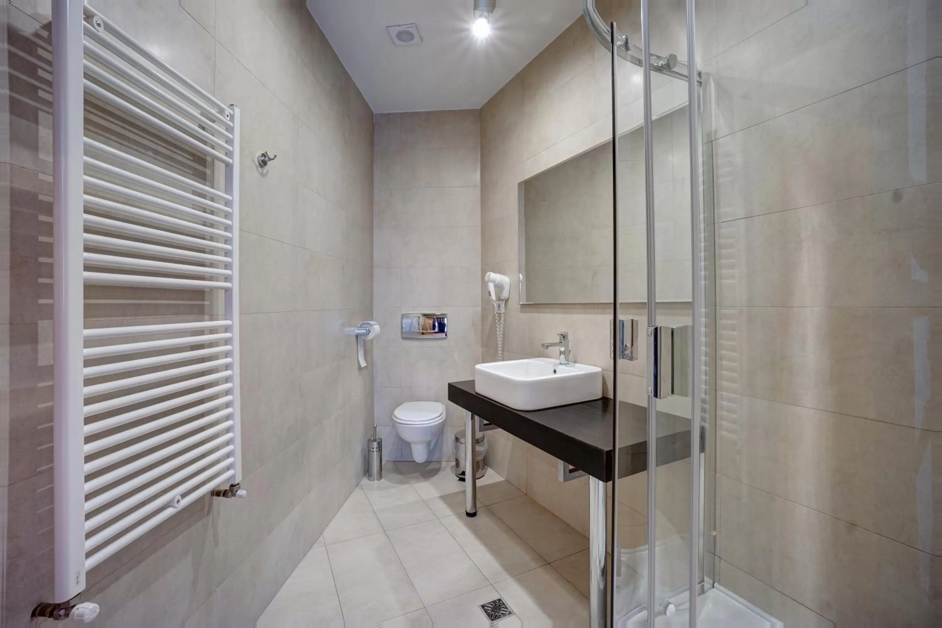 Bathroom in Hotel Ave Lux