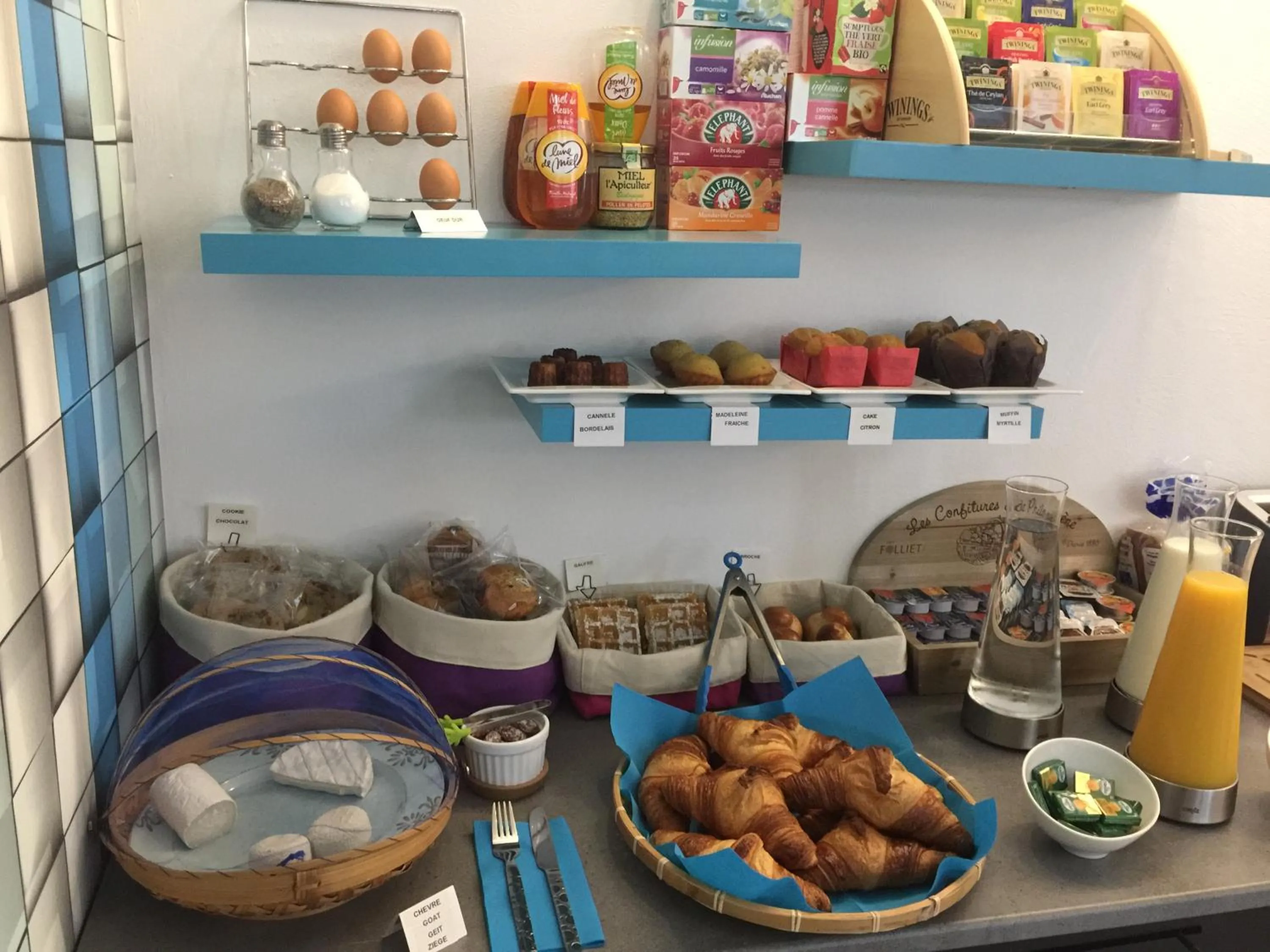 Food and drinks in Hôtel Concorde