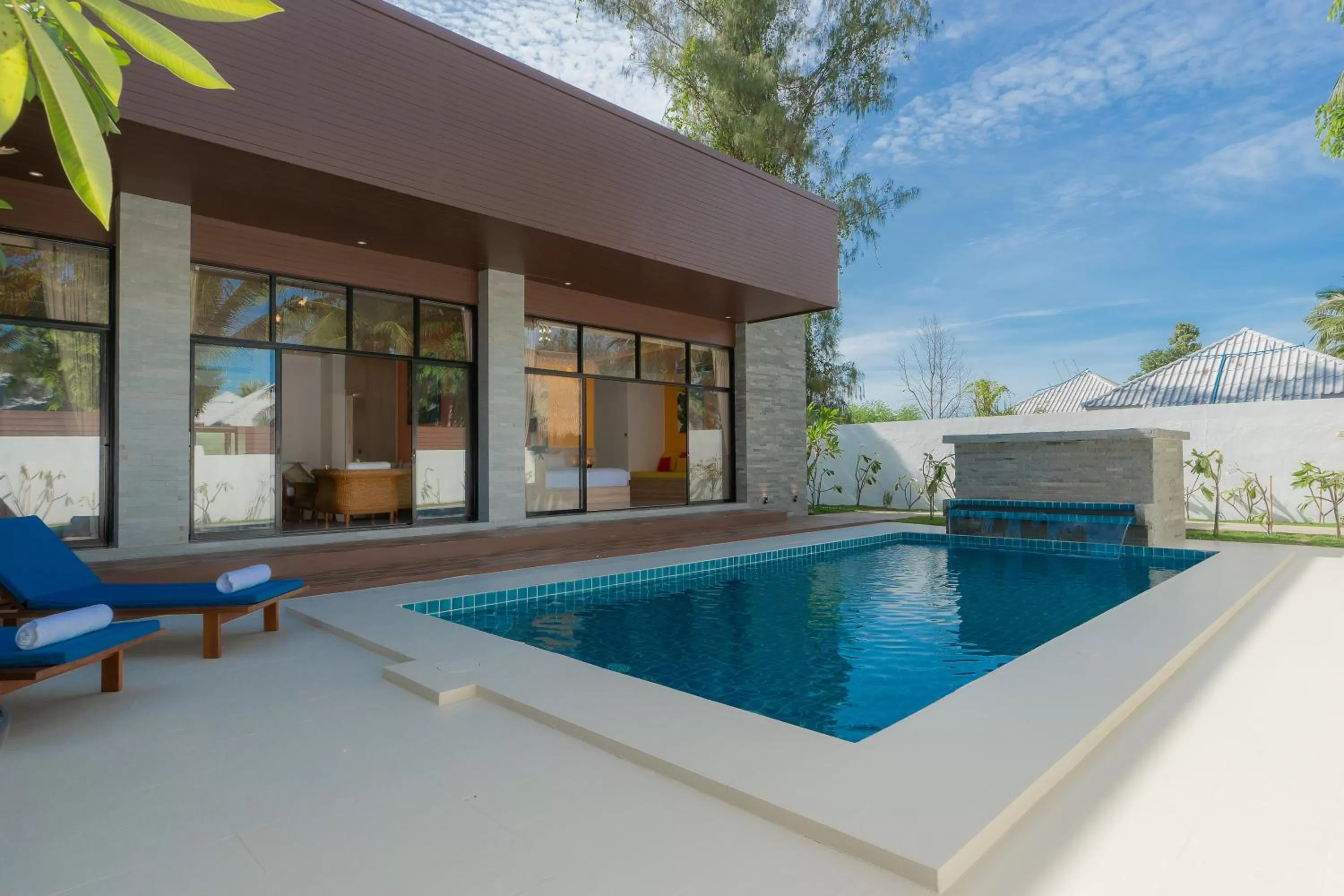 Swimming pool in Dhevan Dara Resort & Spa Hua Hin - Pool Villa
