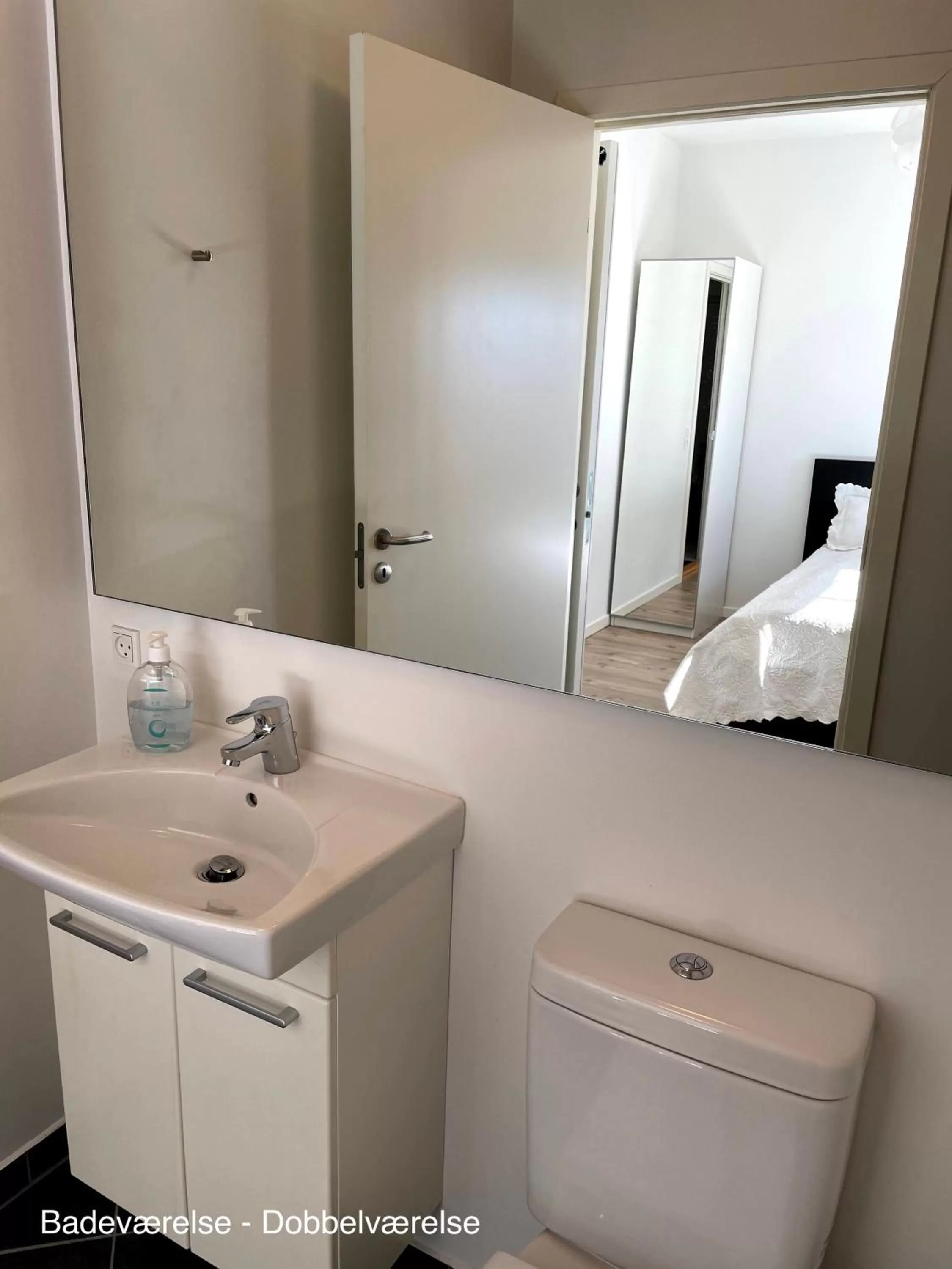 Bathroom in Essenbaekgaard B&B