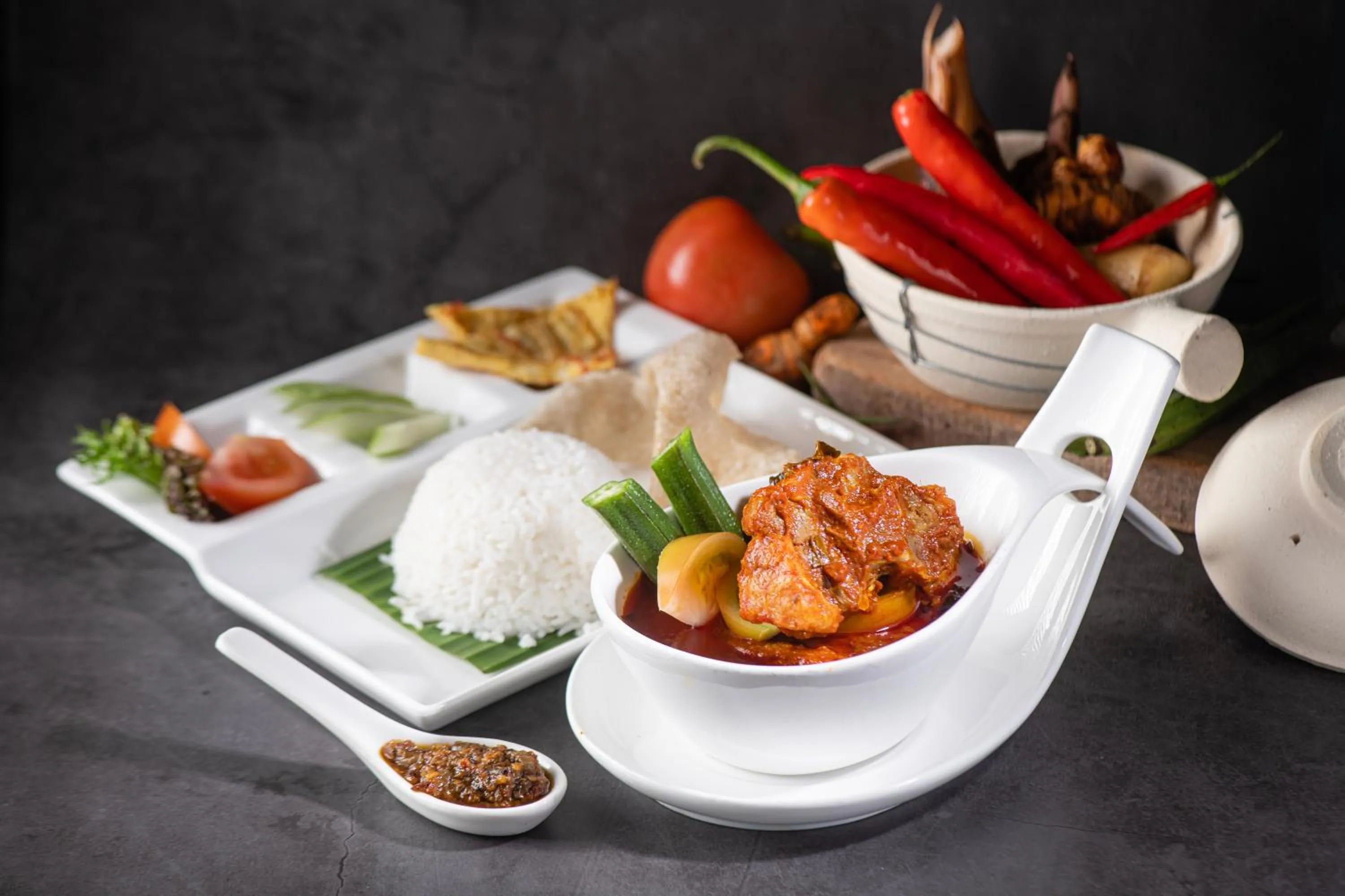 Restaurant/places to eat in Holiday Inn Express & Suites Johor Bahru by IHG