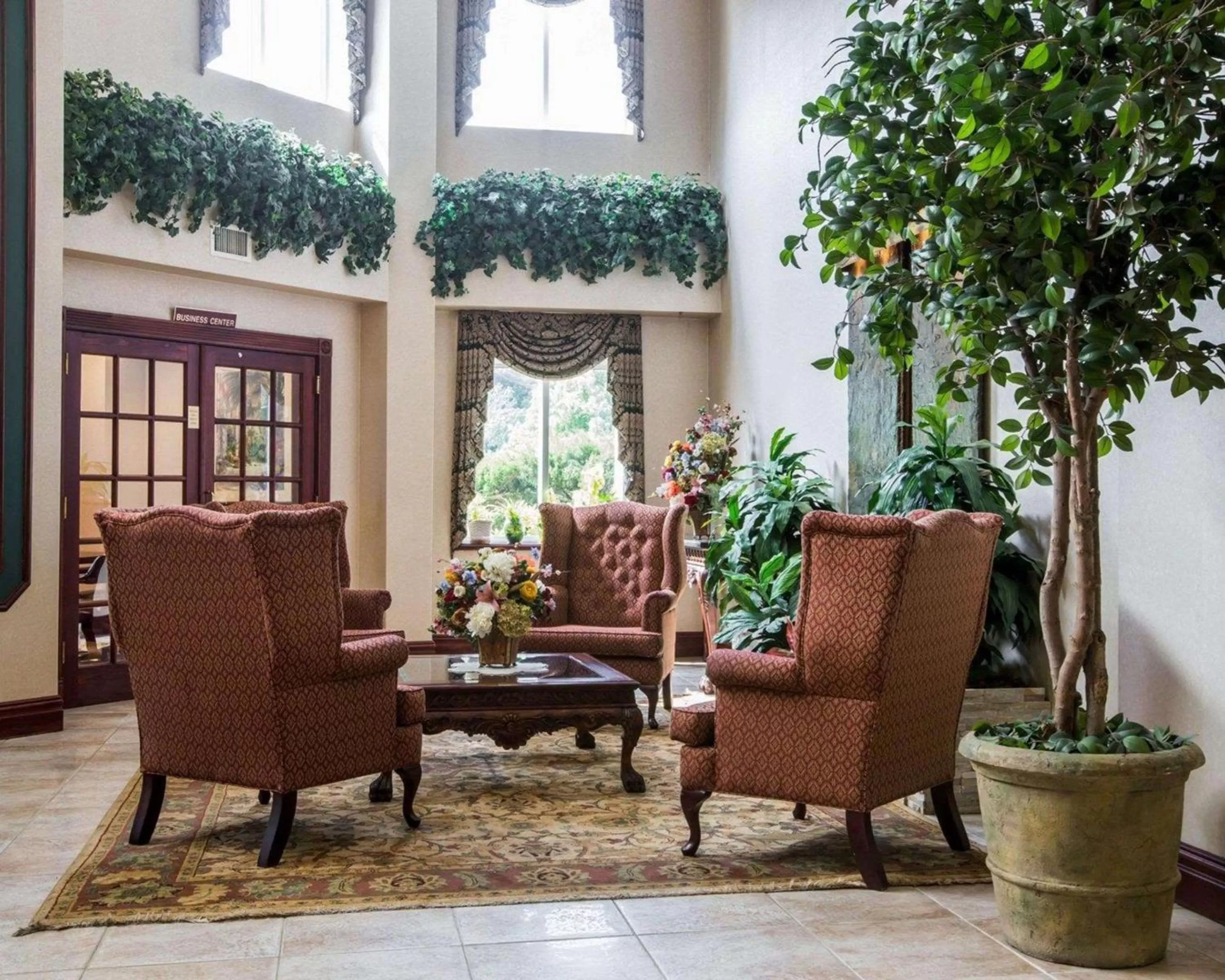 Lobby or reception in Comfort Inn & Suites Hawthorne