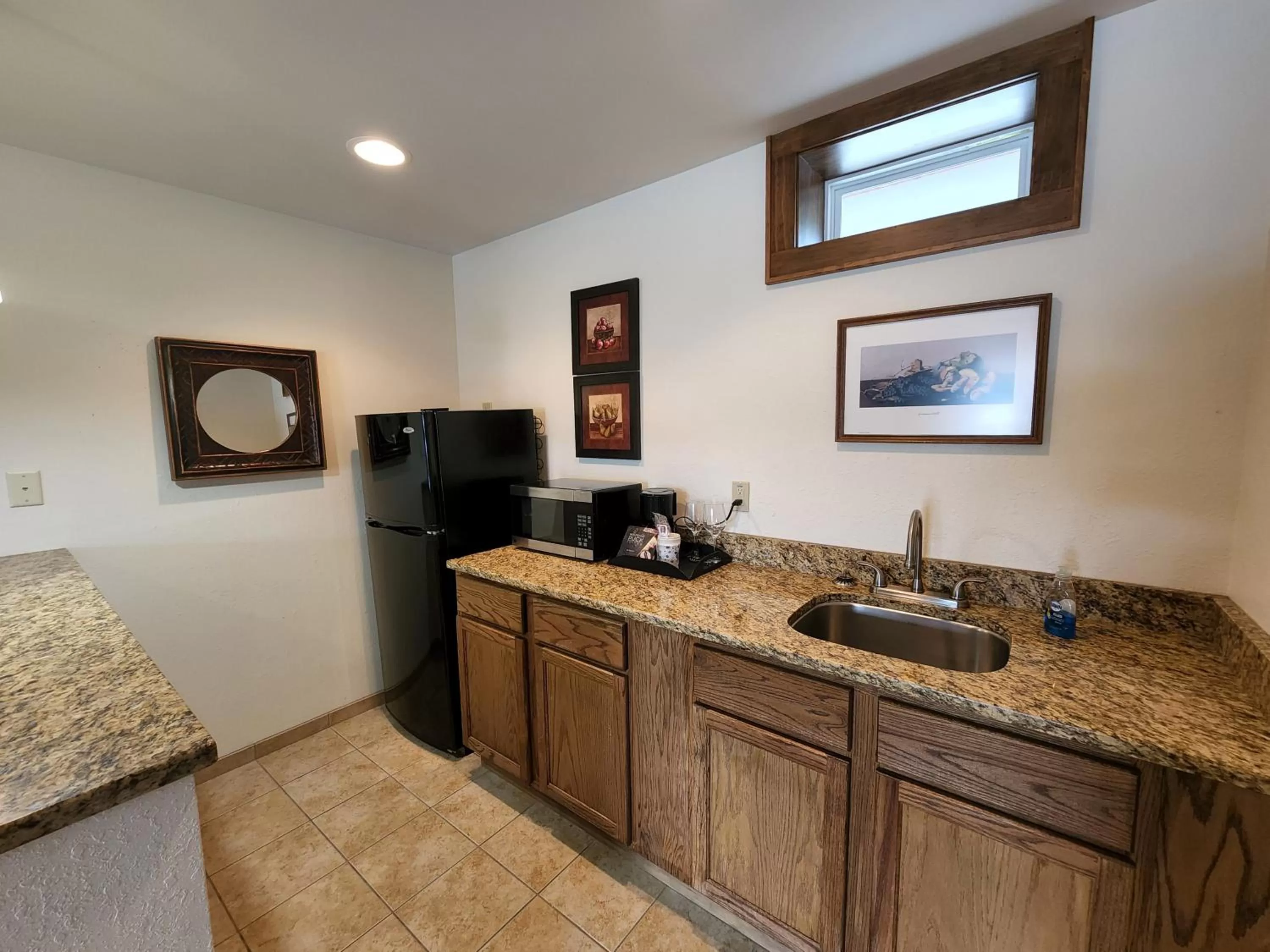 Kitchen or kitchenette in The Inn at Shady Lawn