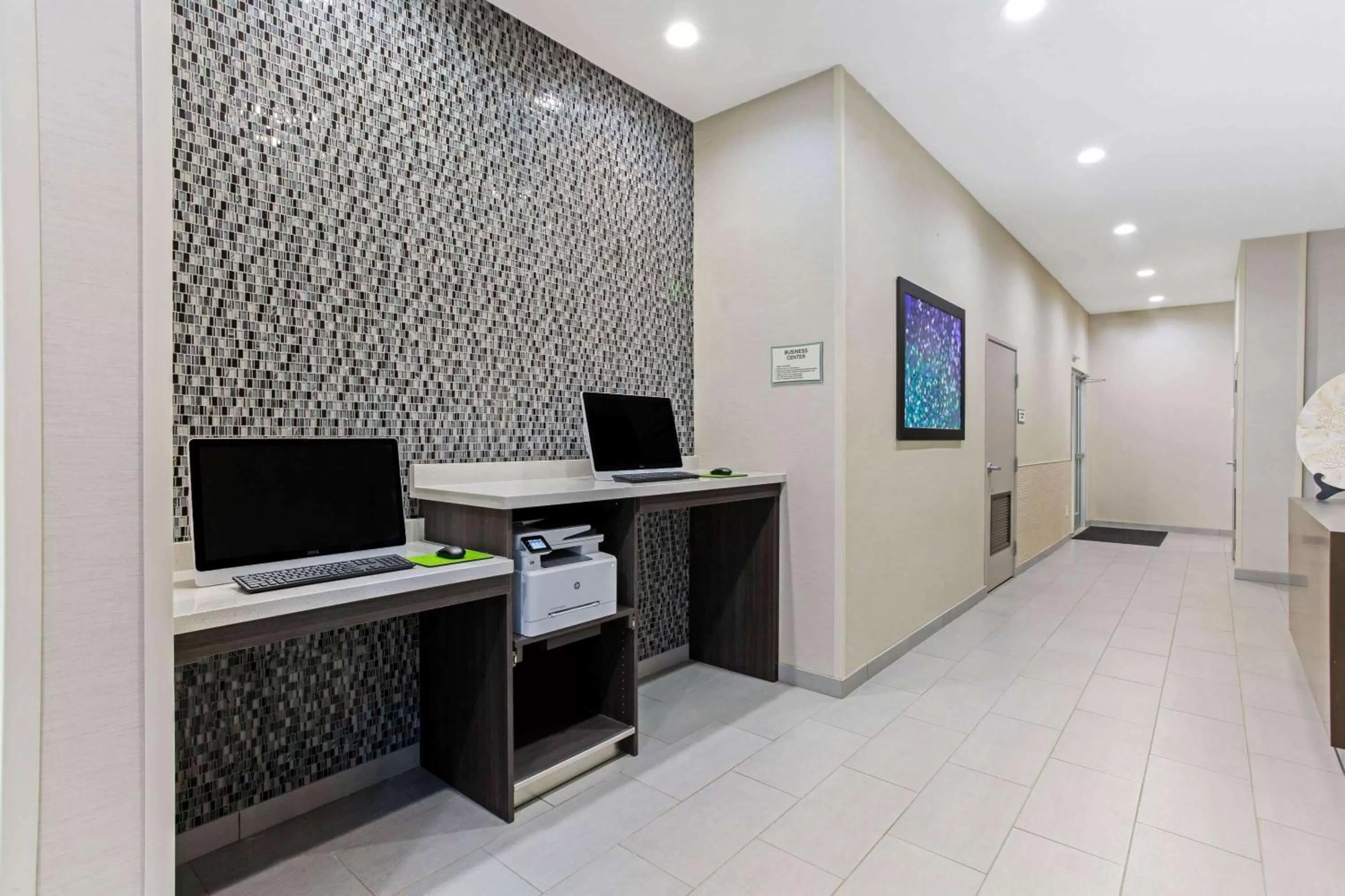 On site in La Quinta by Wyndham Sweetwater East