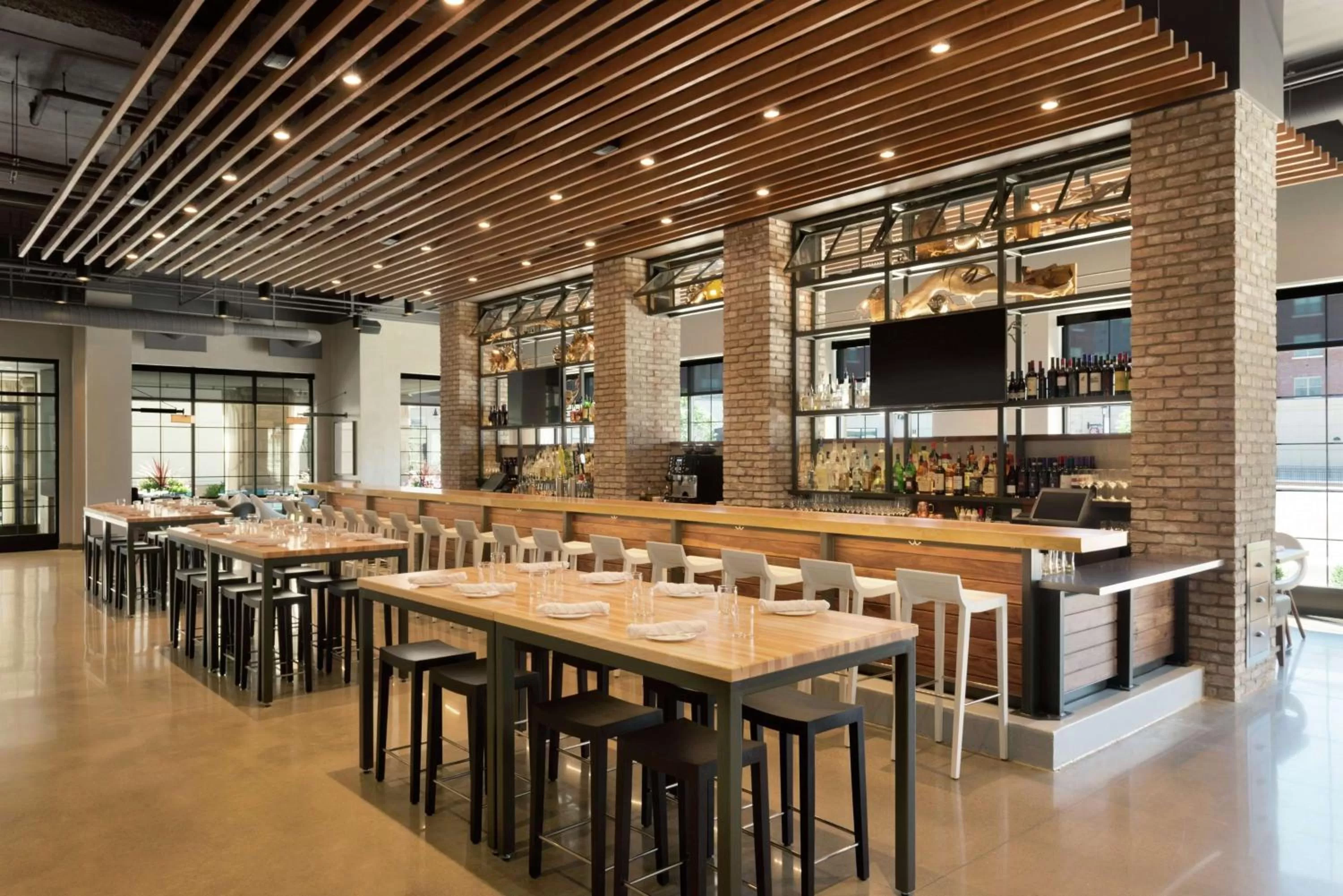 Restaurant/places to eat in Hilton Garden Inn Rochester - University & Medical Center