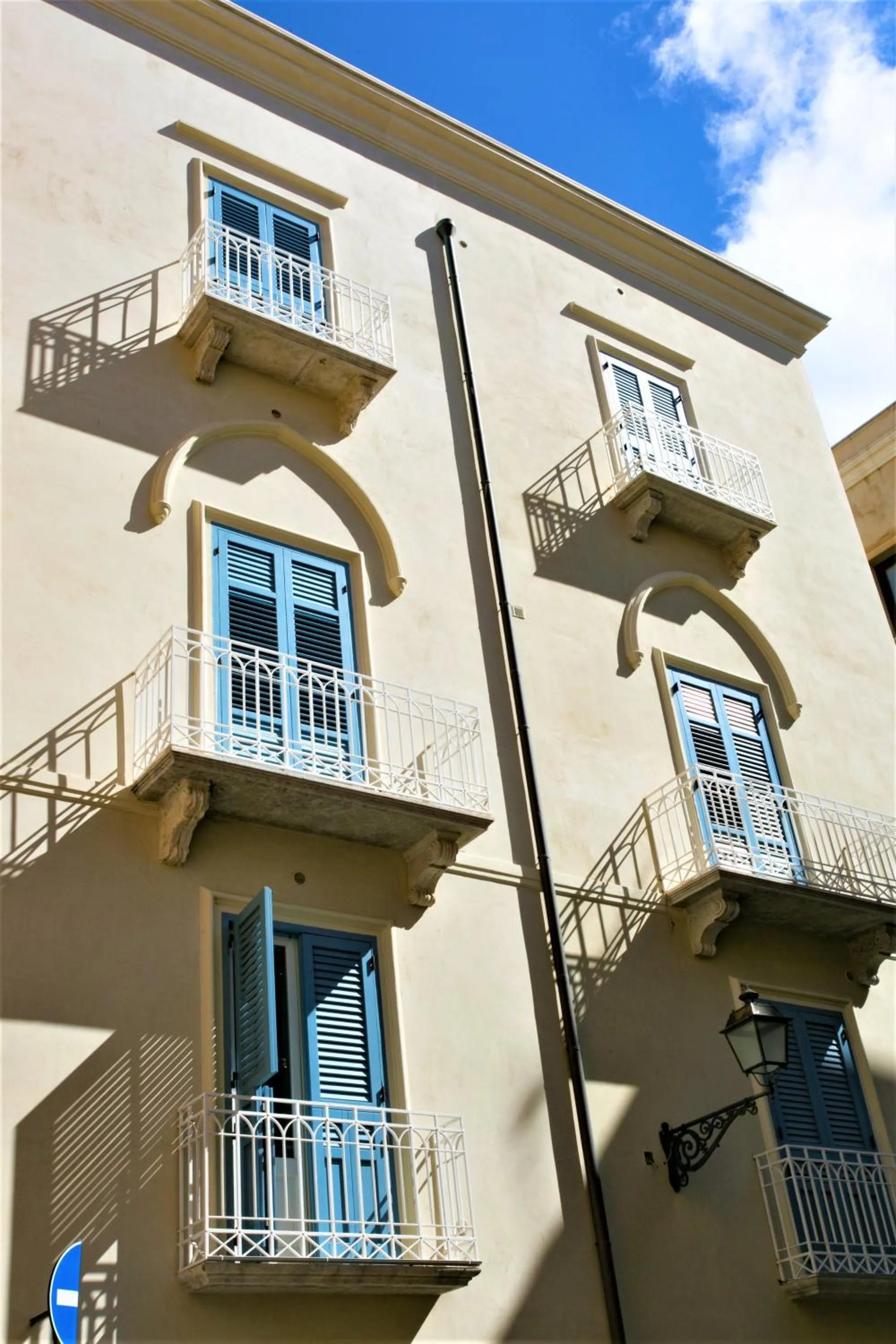 Balcony/Terrace in ZIBIBBO SUITES & ROOMS - Aparthotel in Centro Storico a Trapani