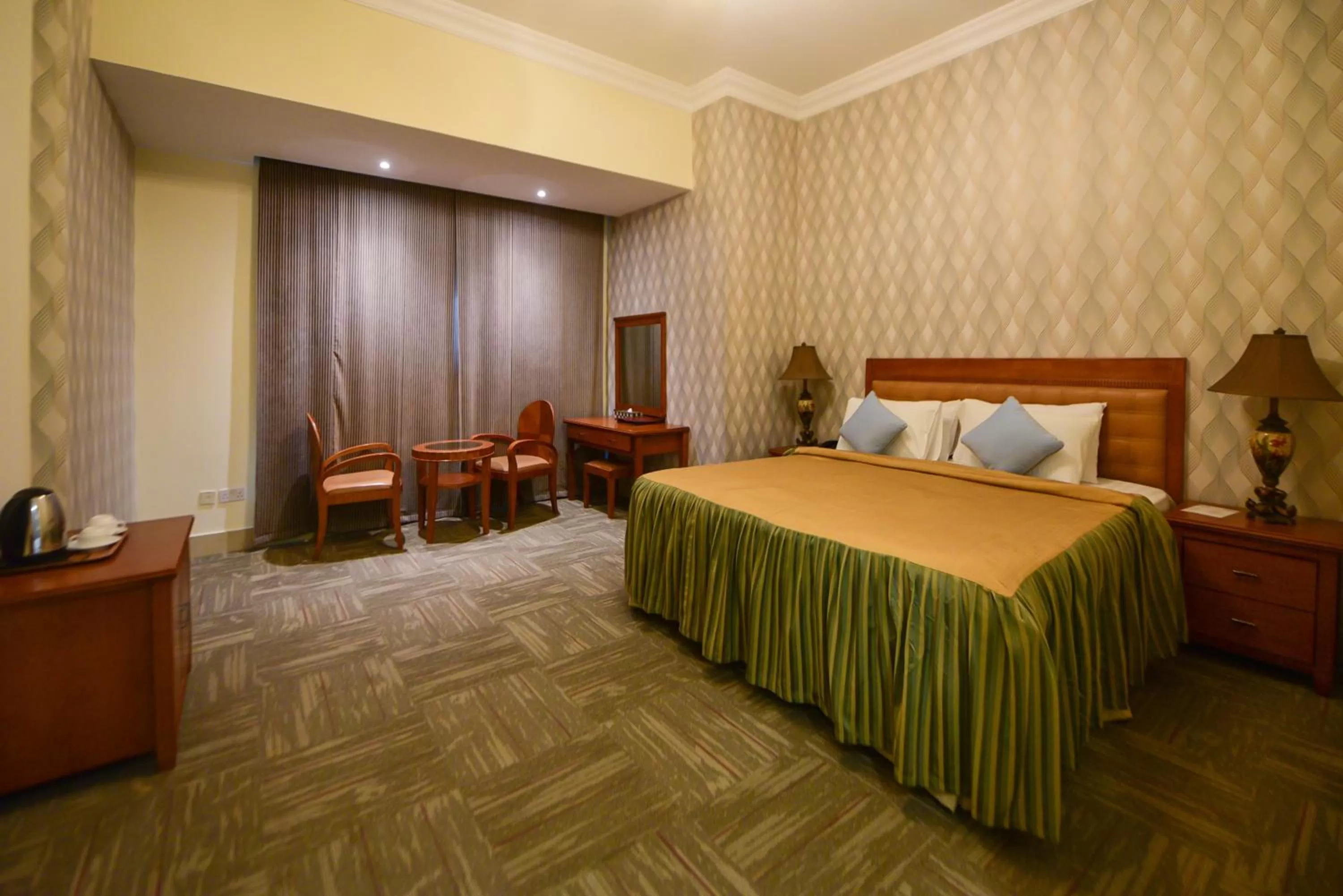 Bedroom, Bed in Grand Safir Hotel