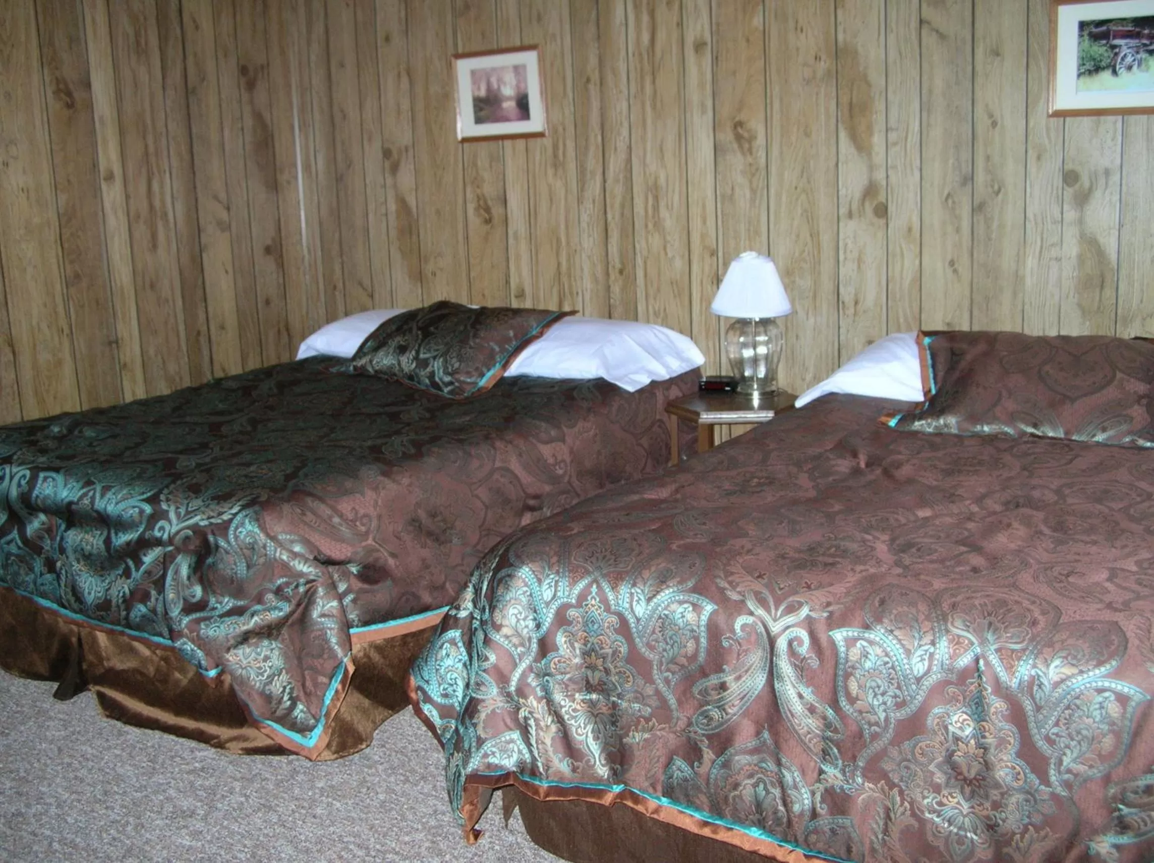 Bed in Little River Motel Saint Regis
