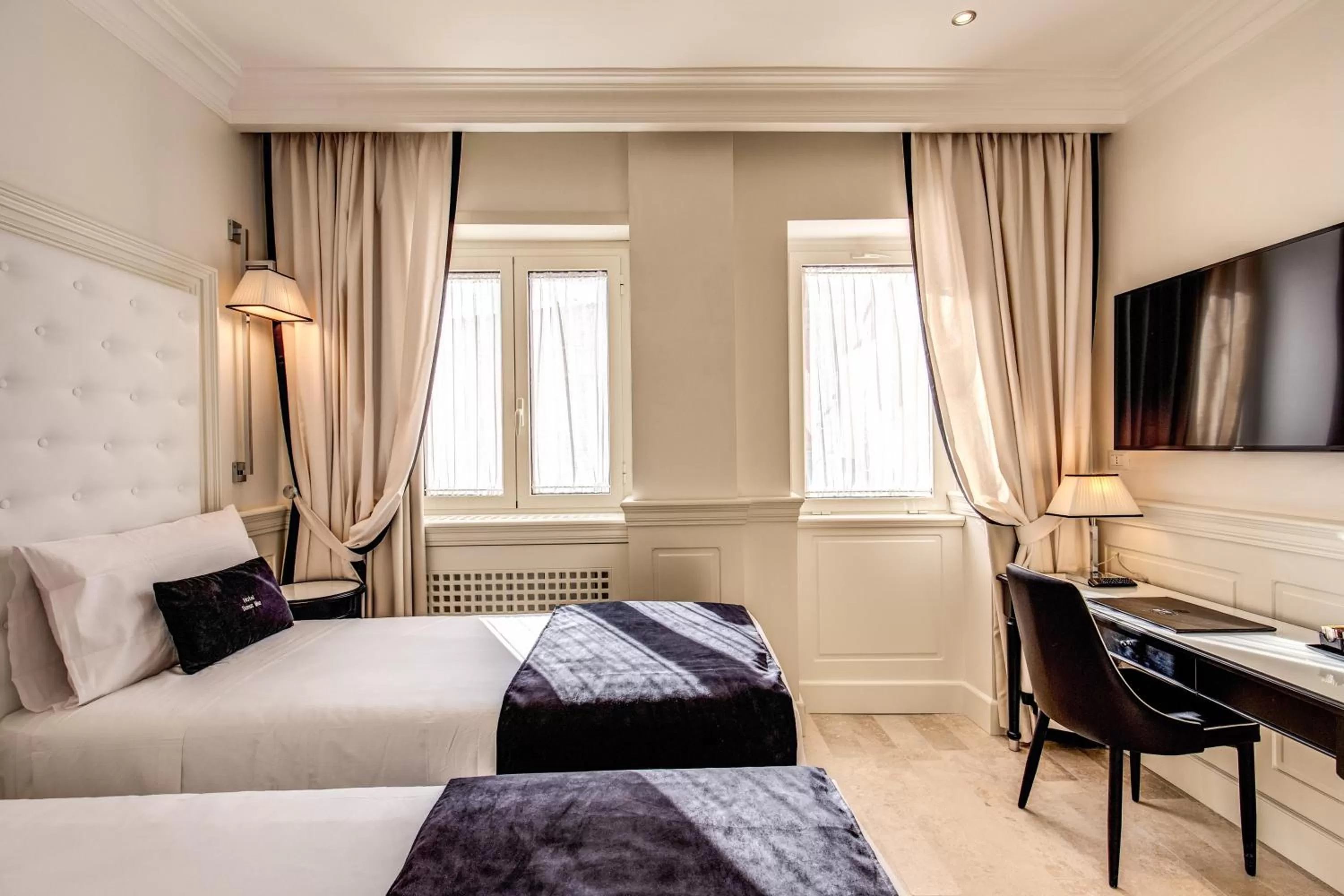 Photo of the whole room, Bed in Hotel Domus Mea