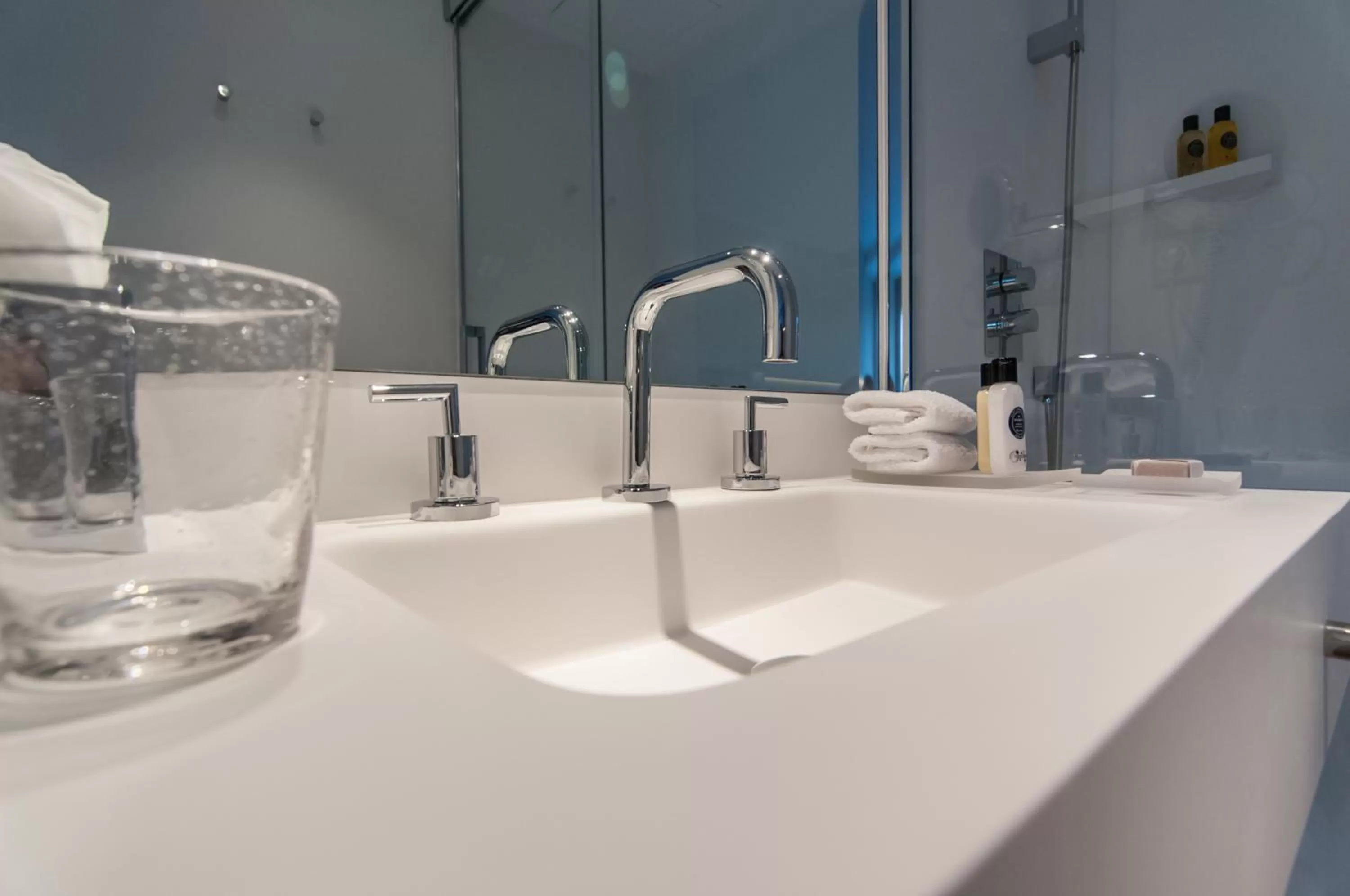 Bathroom in Hotel Sorli Emocions